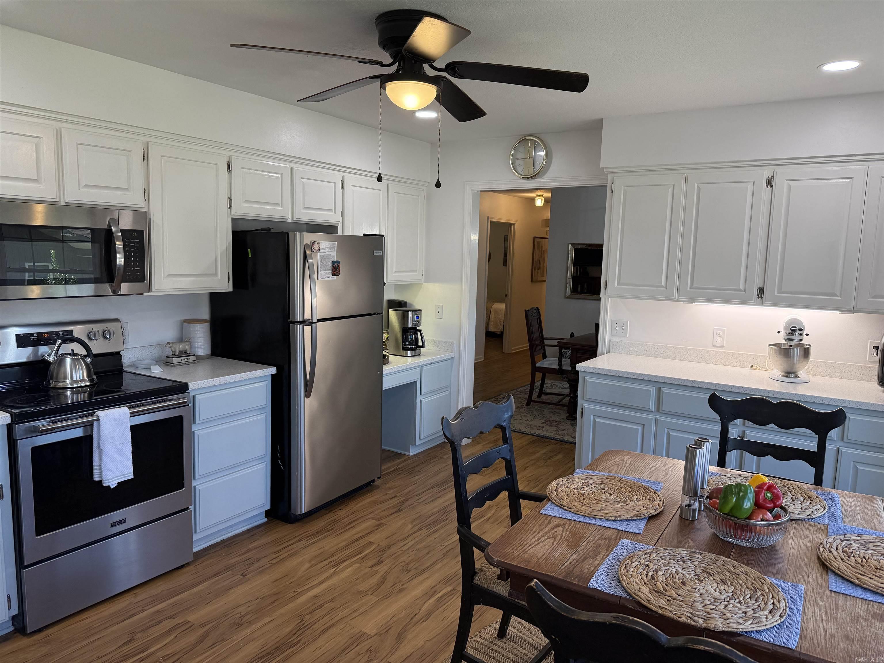 CRESTWOOD - Residential