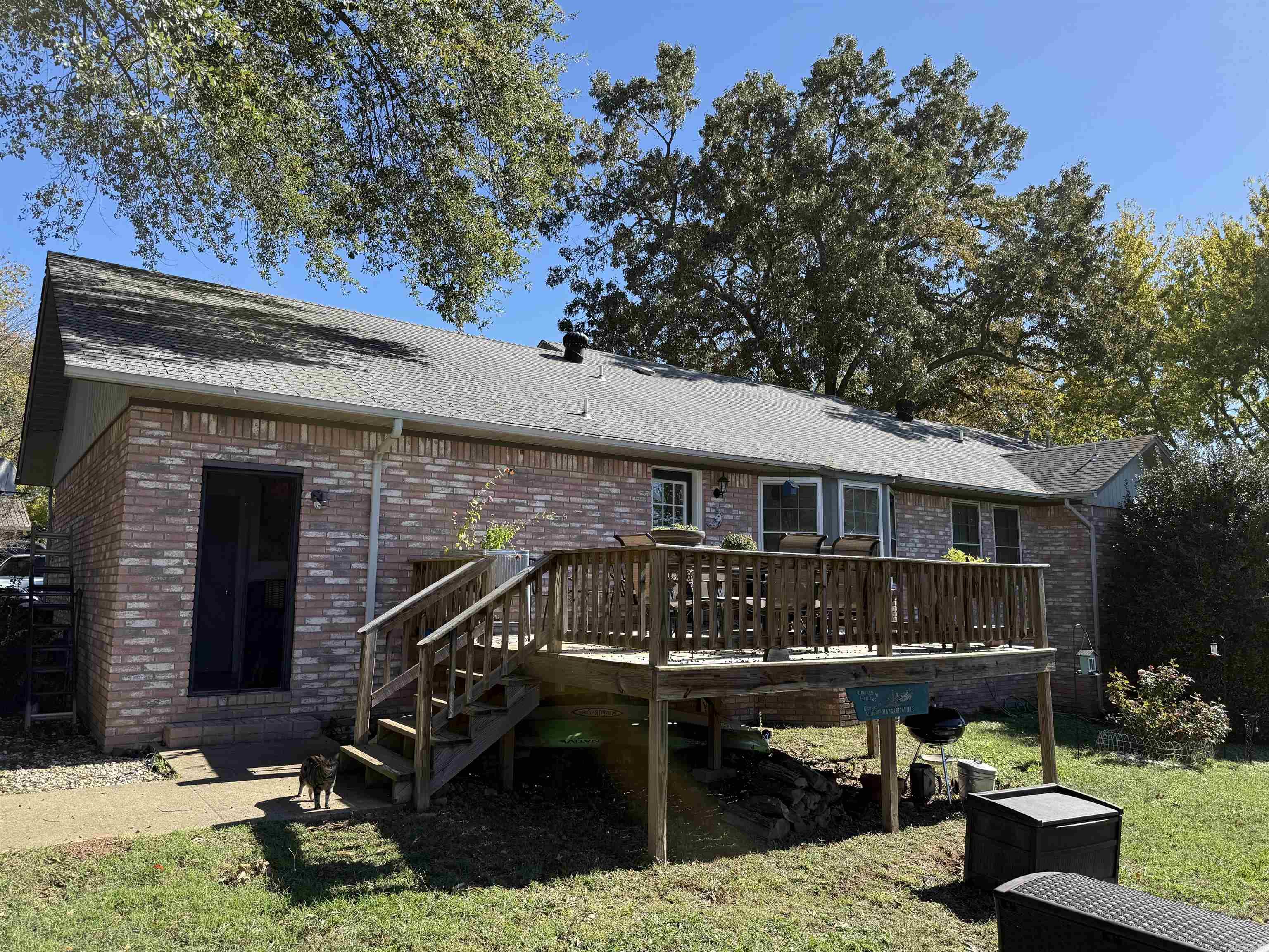 CRESTWOOD - Residential