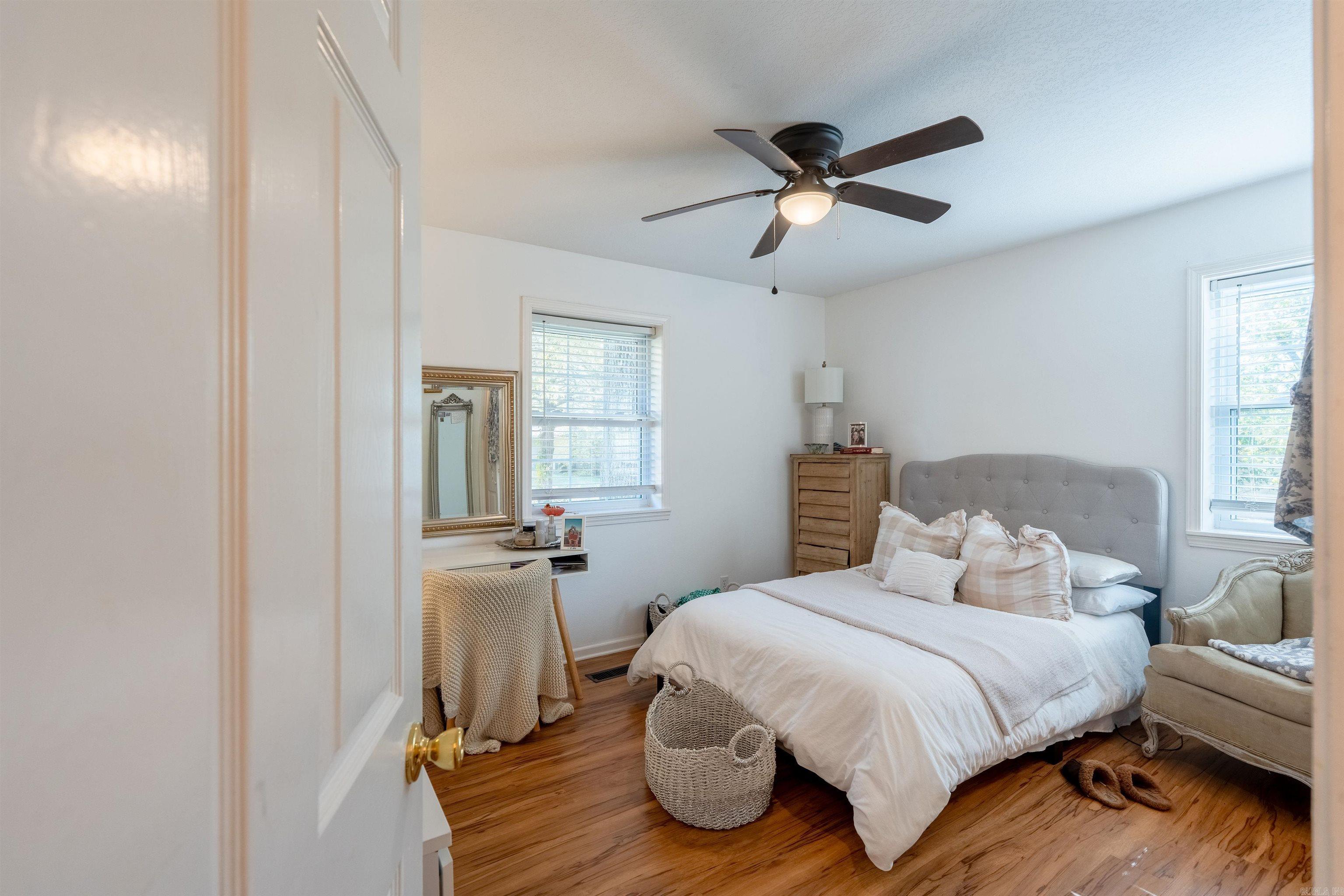 CRESTWOOD - Residential