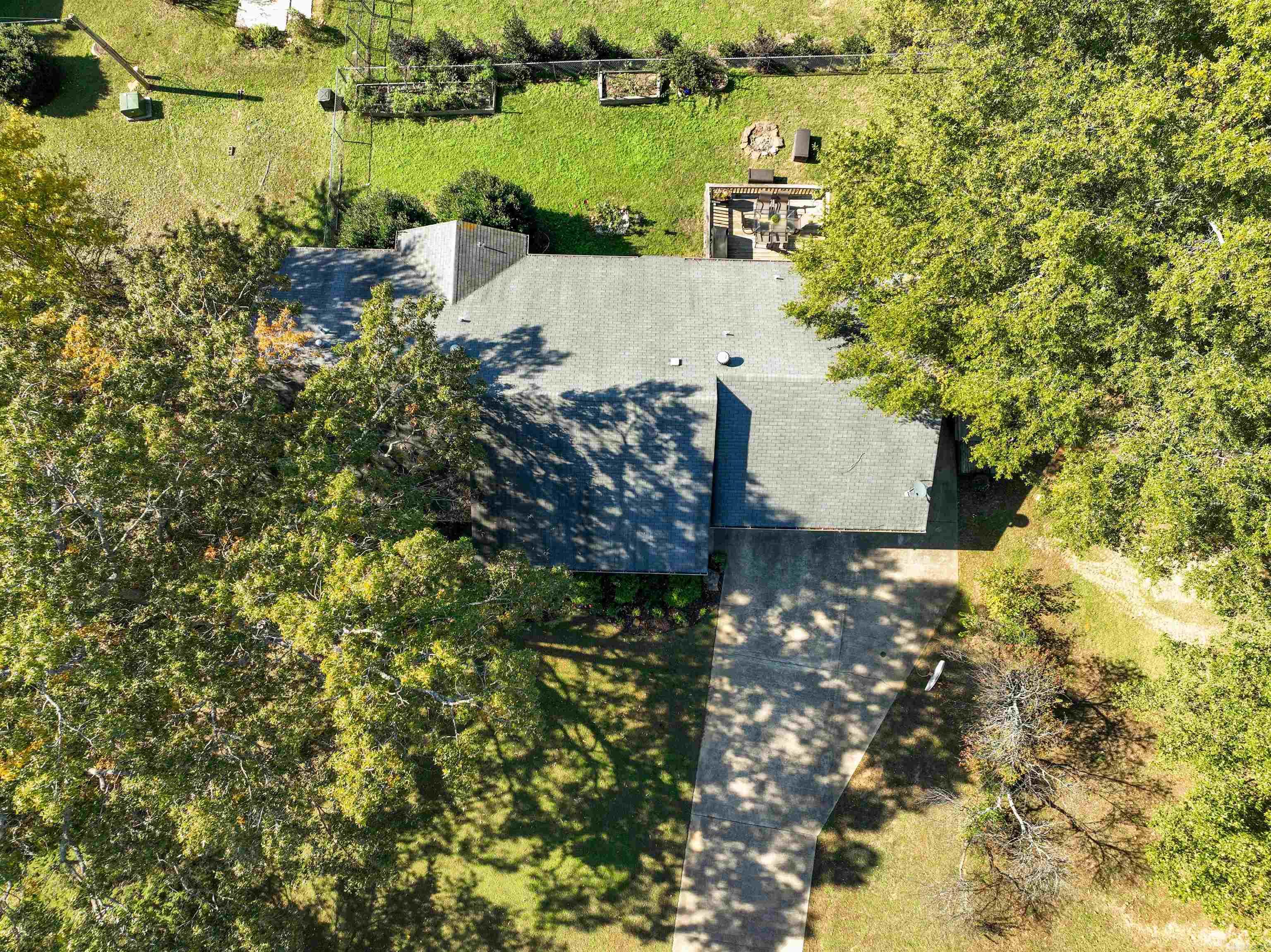 CRESTWOOD - Residential