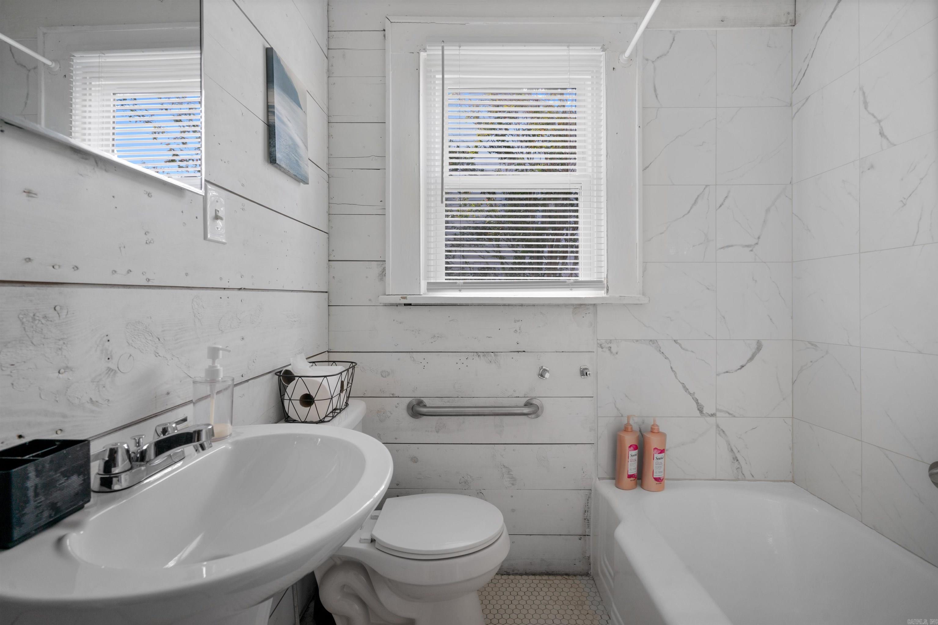 BLACKS SUB - Residential