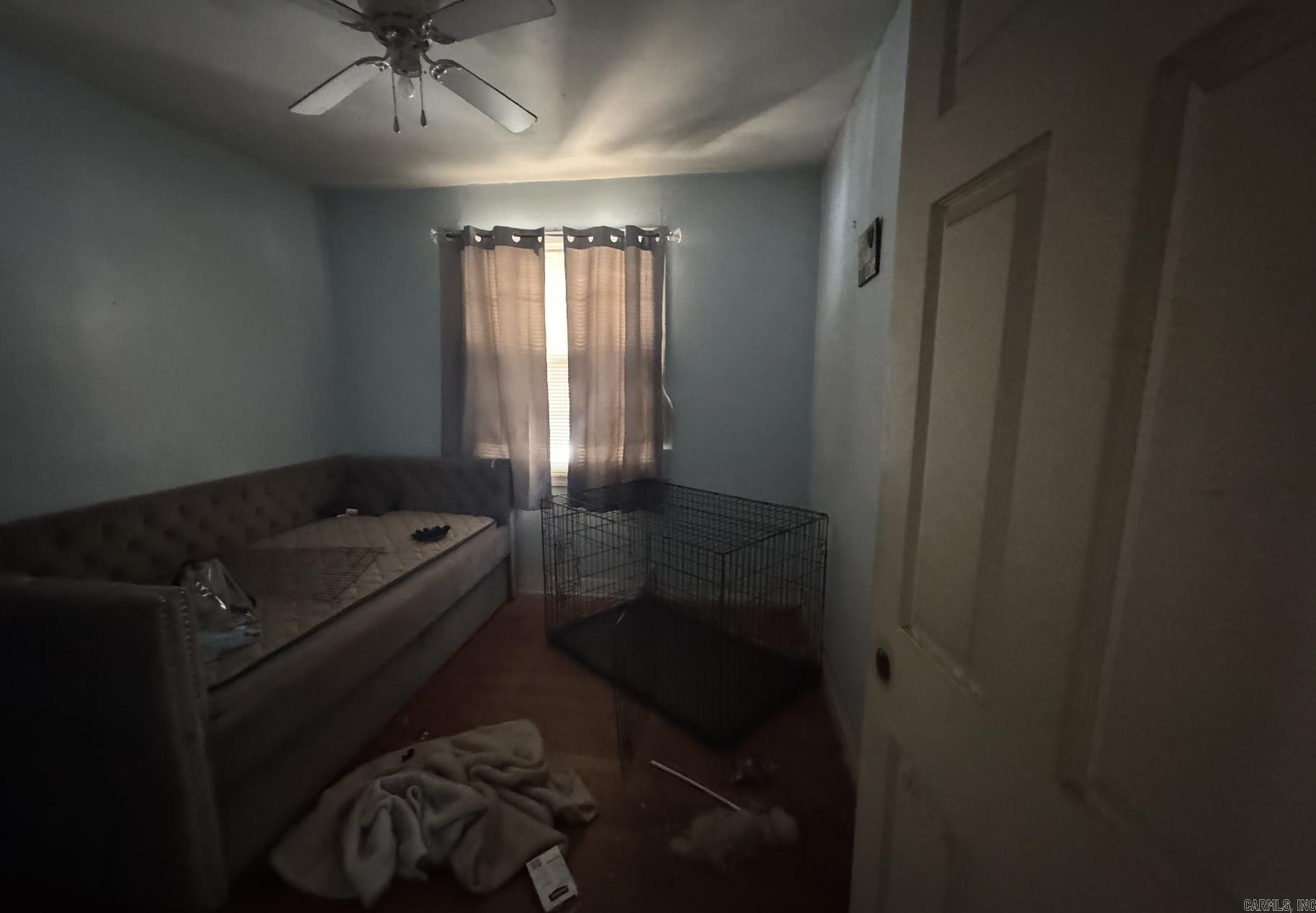 CHESTERFIELD SQUARE - Residential