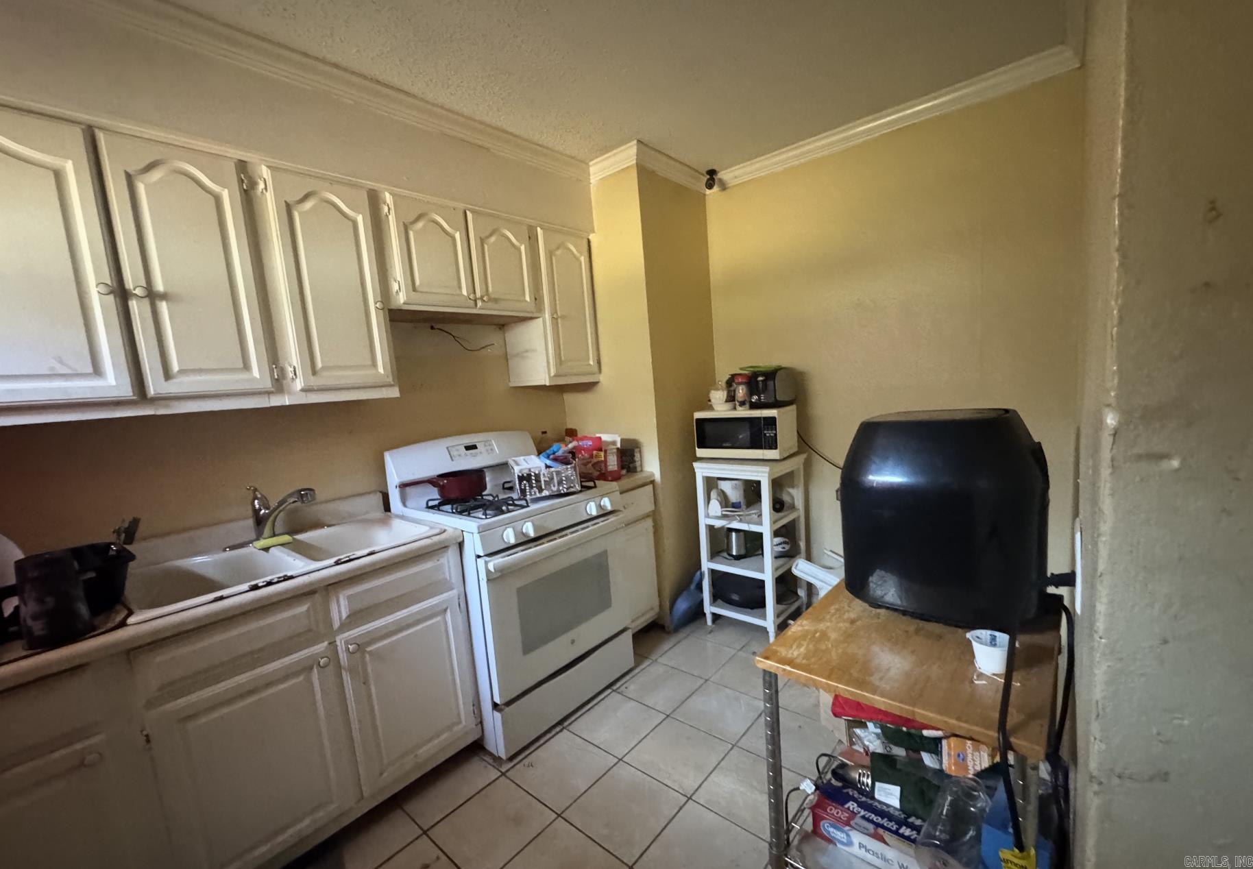 CHESTERFIELD SQUARE - Residential