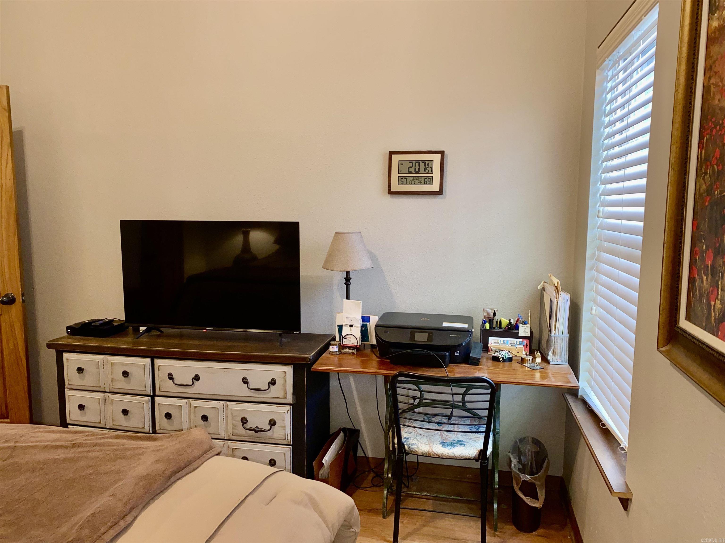 SWINGING BRIDGE VILLAGE - Residential