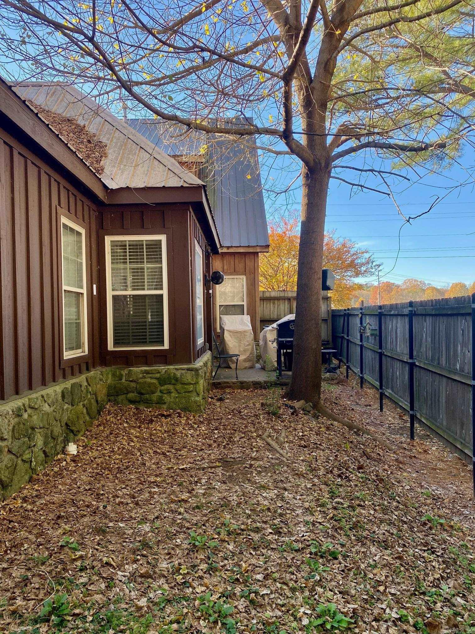 SWINGING BRIDGE VILLAGE - Residential