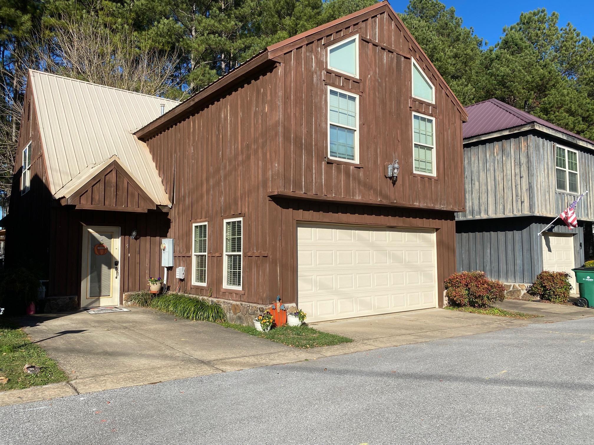 SWINGING BRIDGE VILLAGE - Residential