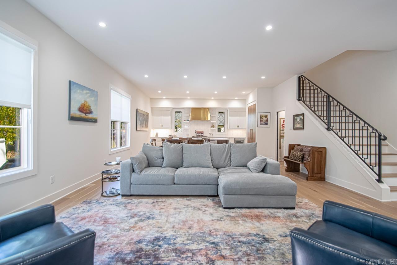 Hollywood - Residential