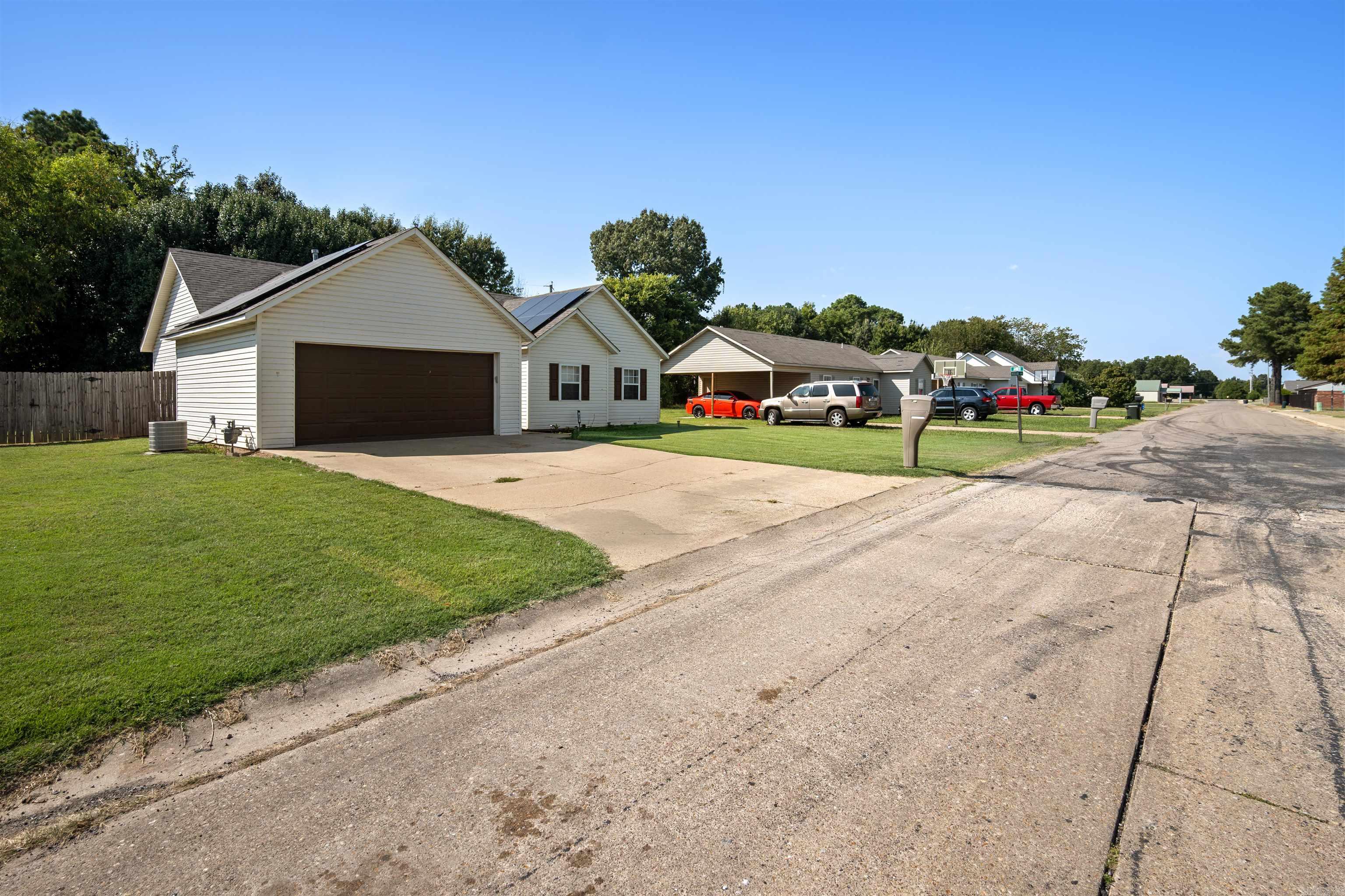 WOODLAND TRAILS - Residential