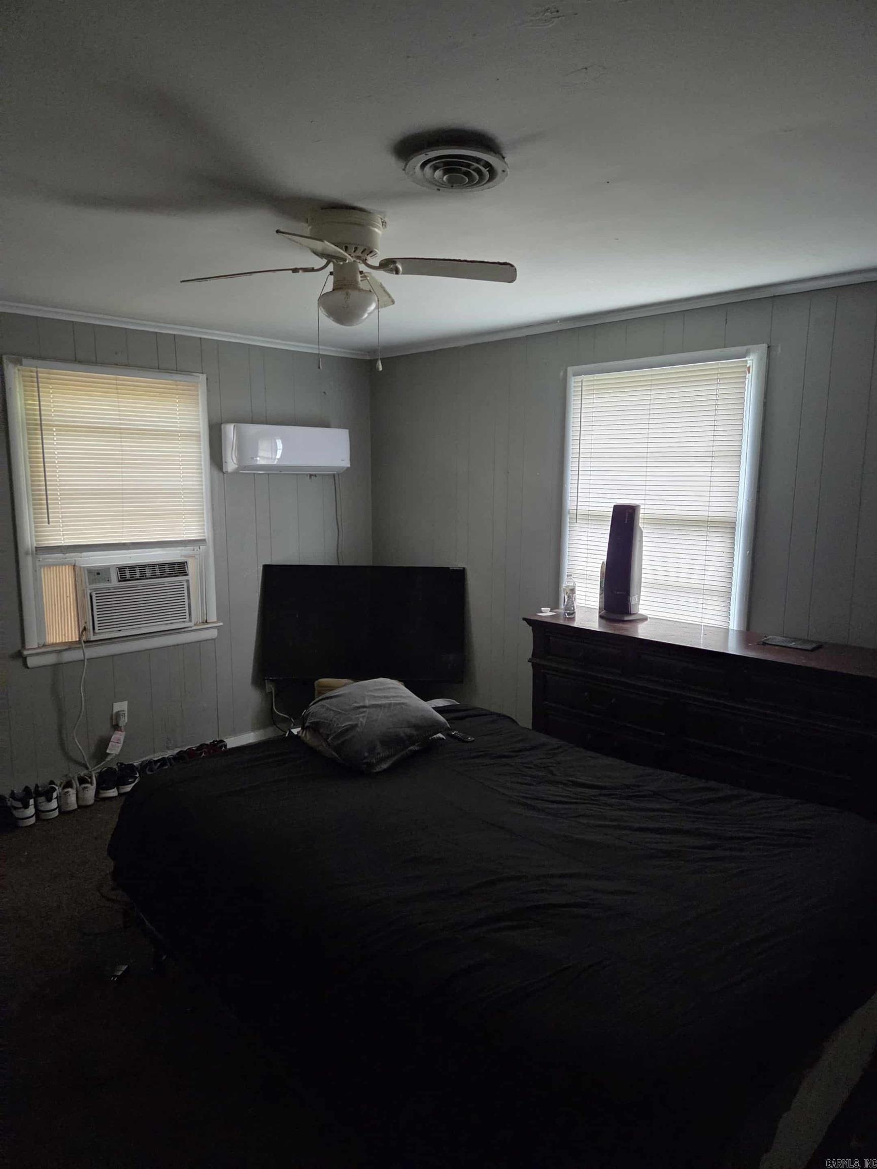 SHADY GROVE - Residential