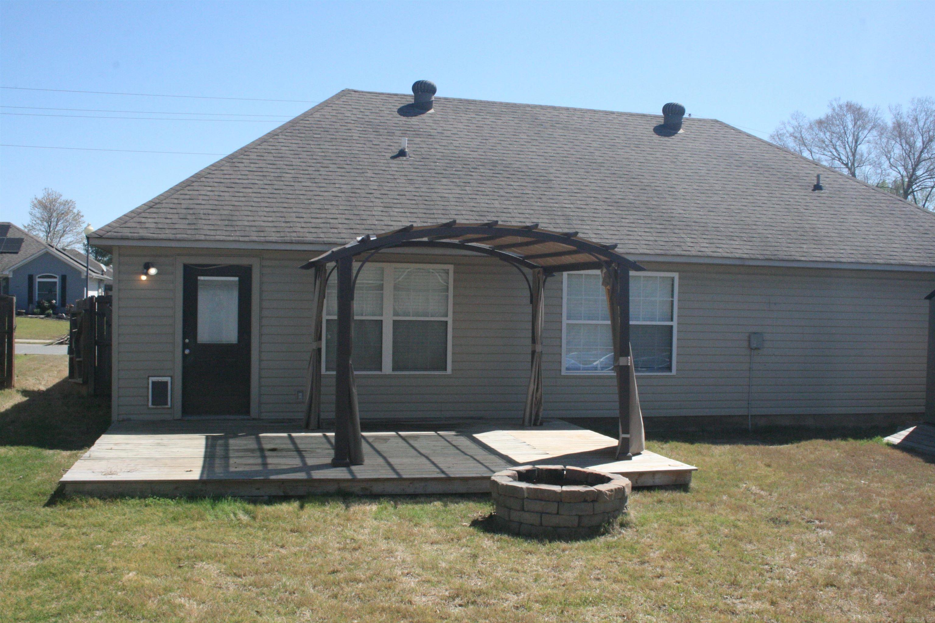 MEADOWLAKE - Residential