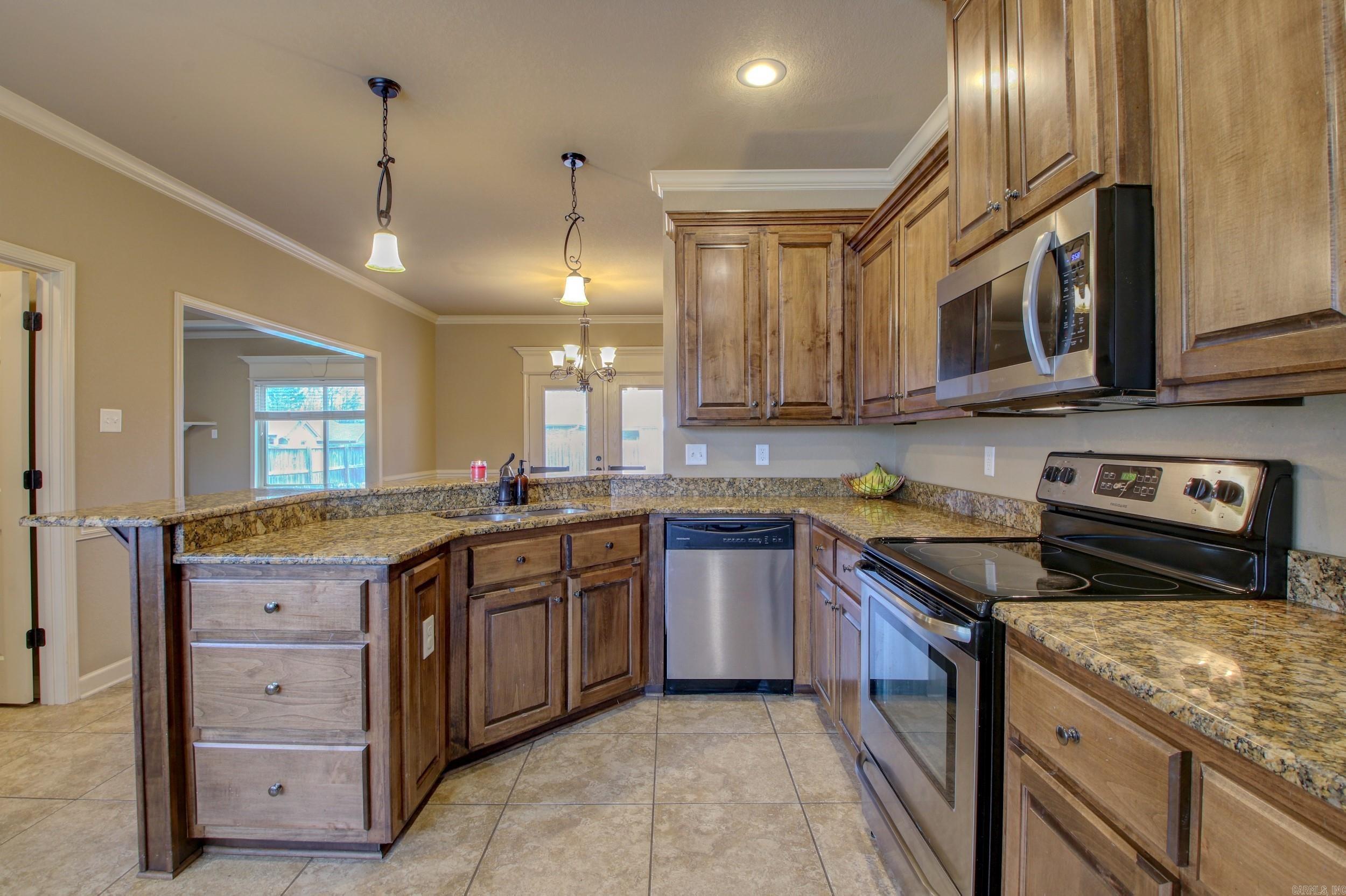 SHADOW CREEK - Residential