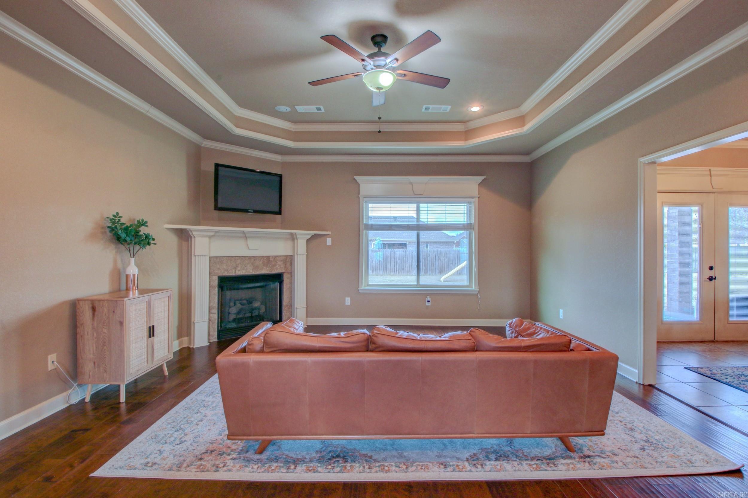 SHADOW CREEK - Residential