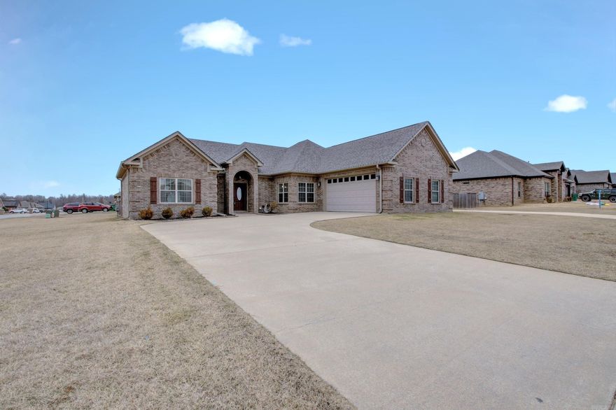 WHAT A FIND! Need a 4 car garage? Welcome to 195 Hudson Branch! This charming 3-bedroom, 2-bathroom home boasts a generous oversized .045 acre +/- corner lot, providing ample space for comfort and privacy. As you step inside, the attention to detail becomes evident with beautiful crown molding, tray ceilings, a corner fireplace that warmly welcomes you home. The kitchen features SS appliances, granite countertops creating an inviting space for cooking & entertaining. Throughout the home, you'll find the timeless elegance of wood flooring. Primary suite is a sanctuary with spacious closets, a luxurious jacuzzi tub convenient walk-in shower etc.One of the standout features of this property is the custom-built 24x25 shop,Completed in 2018. This space is a haven for enthusiasts of outdoor activities accommodating ATVs, boats & room to pursue any hobby or interest with ease.Whether you're drawn to the tranquility of the spacious corner lot, the elegant interior finishes, or the added bonus of the custom shop, this residence combines comfort, style, and functionality. Schedule a showing today! Please take our 360 Virtual Tour!. Agents please see remarks.