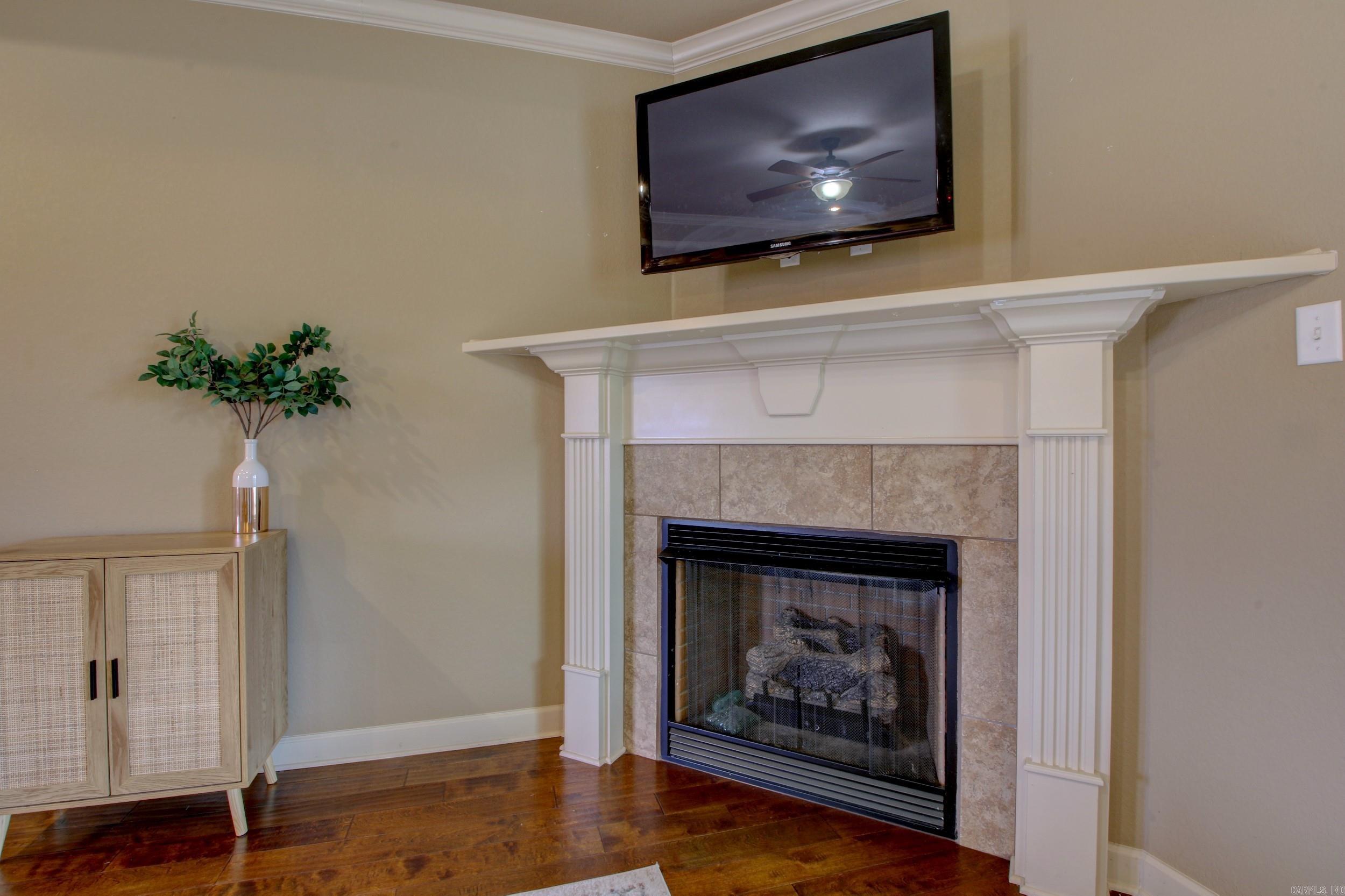 SHADOW CREEK - Residential