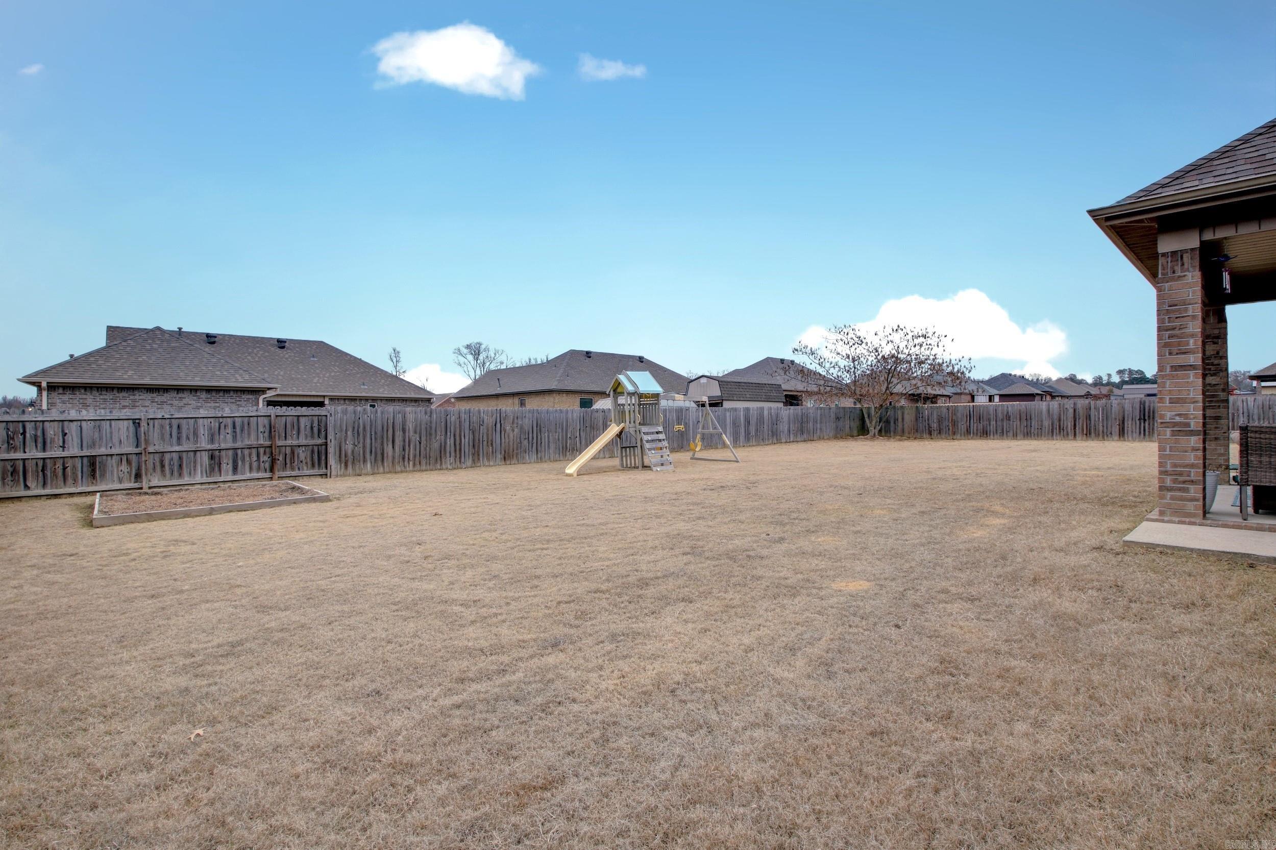 SHADOW CREEK - Residential