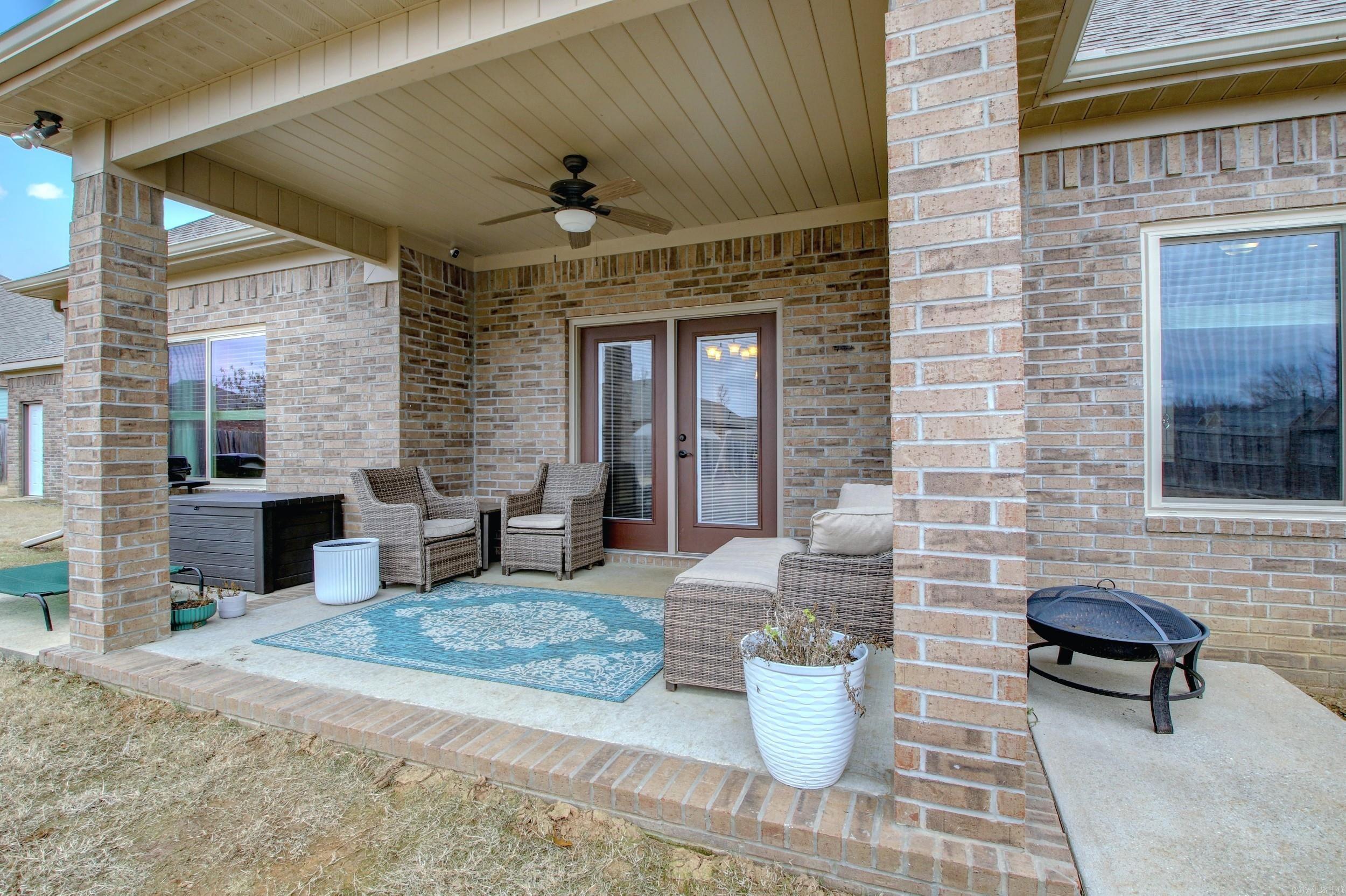 SHADOW CREEK - Residential