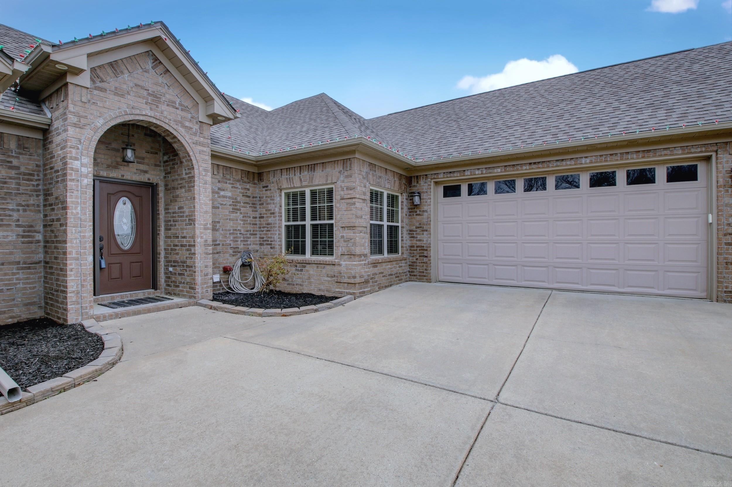 SHADOW CREEK - Residential