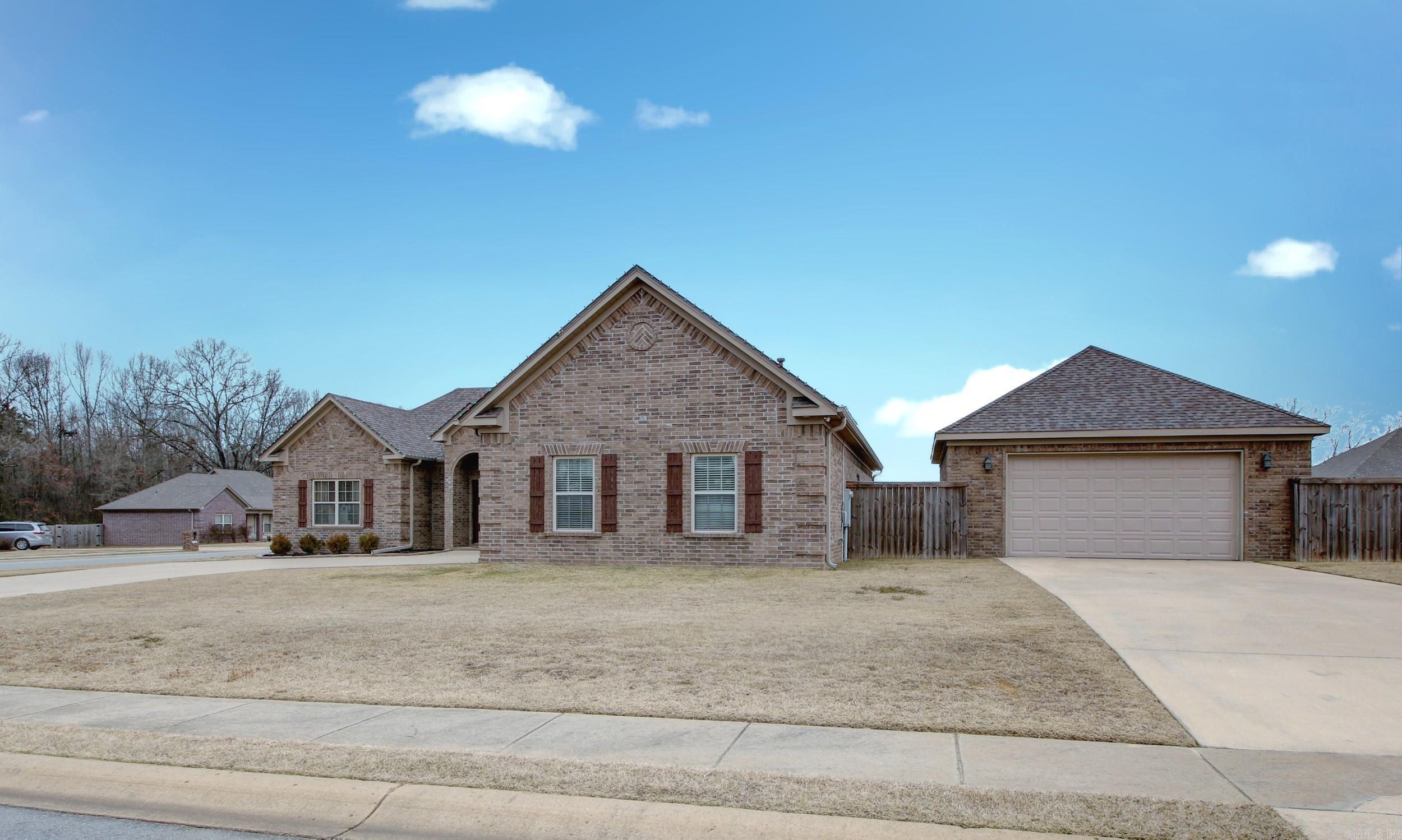 SHADOW CREEK - Residential