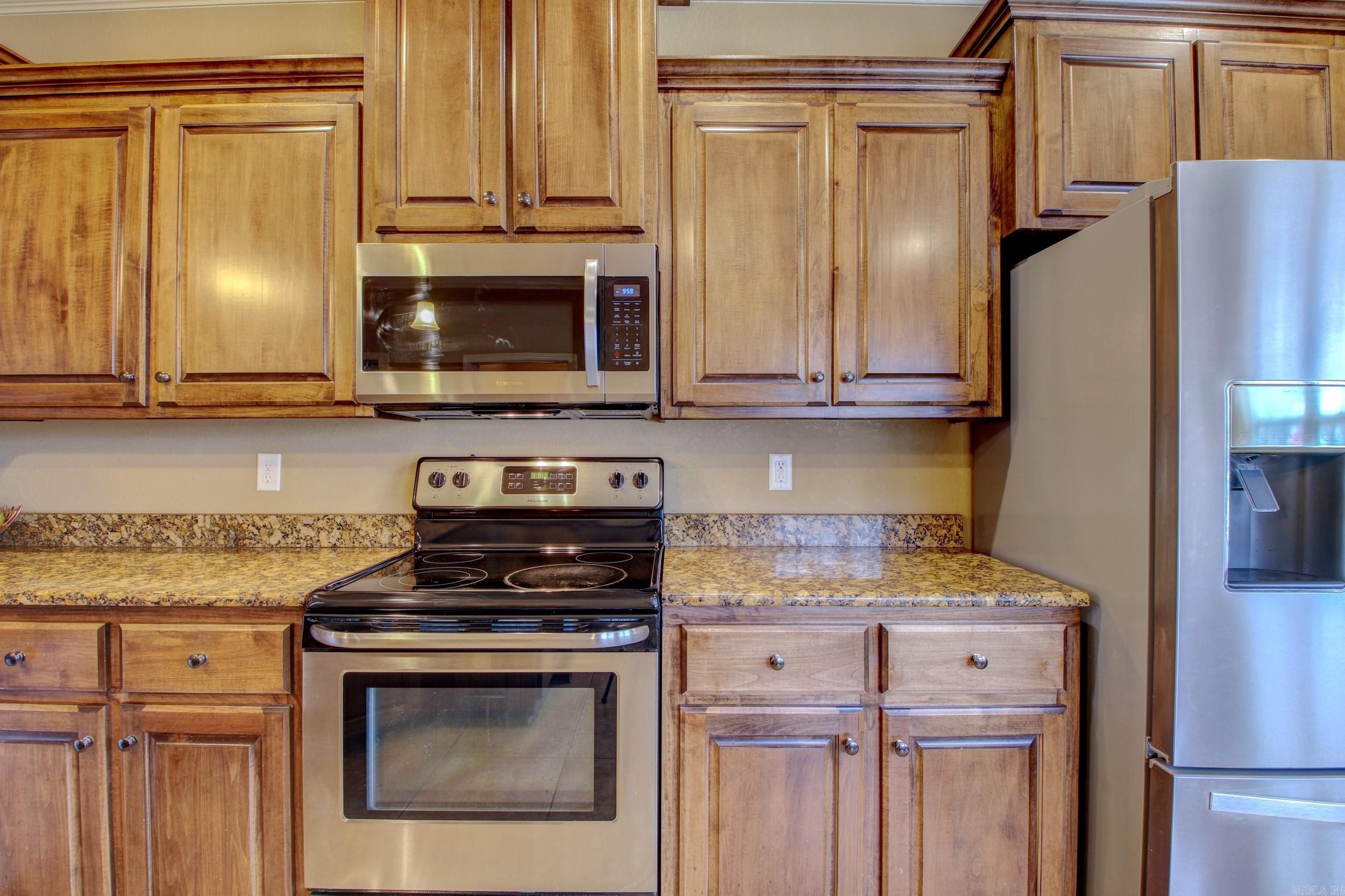 SHADOW CREEK - Residential