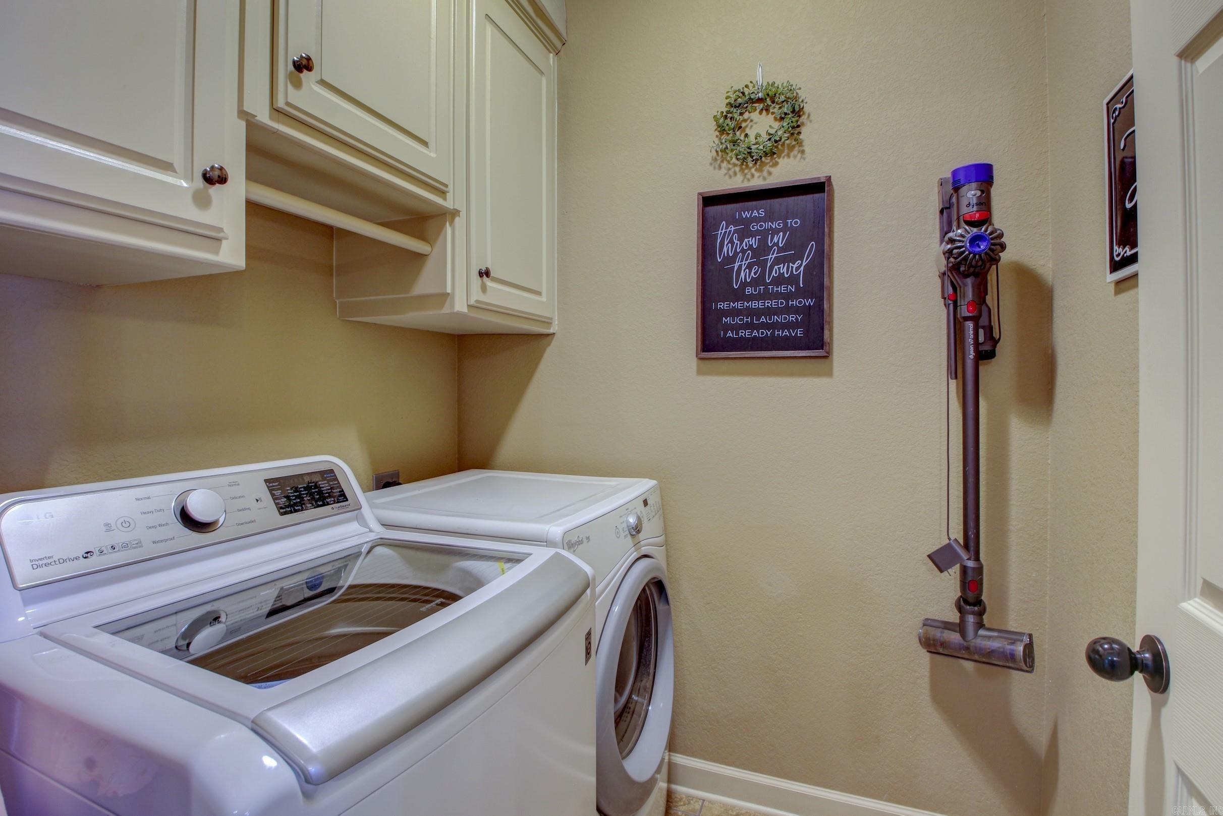 SHADOW CREEK - Residential