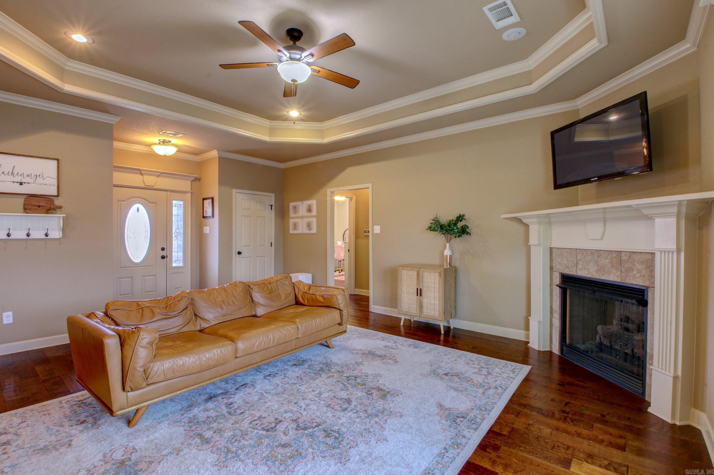 SHADOW CREEK - Residential