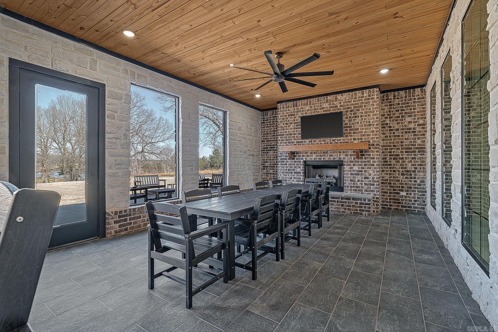 THE WOODLANDS AT TERRA HILLS - Residential