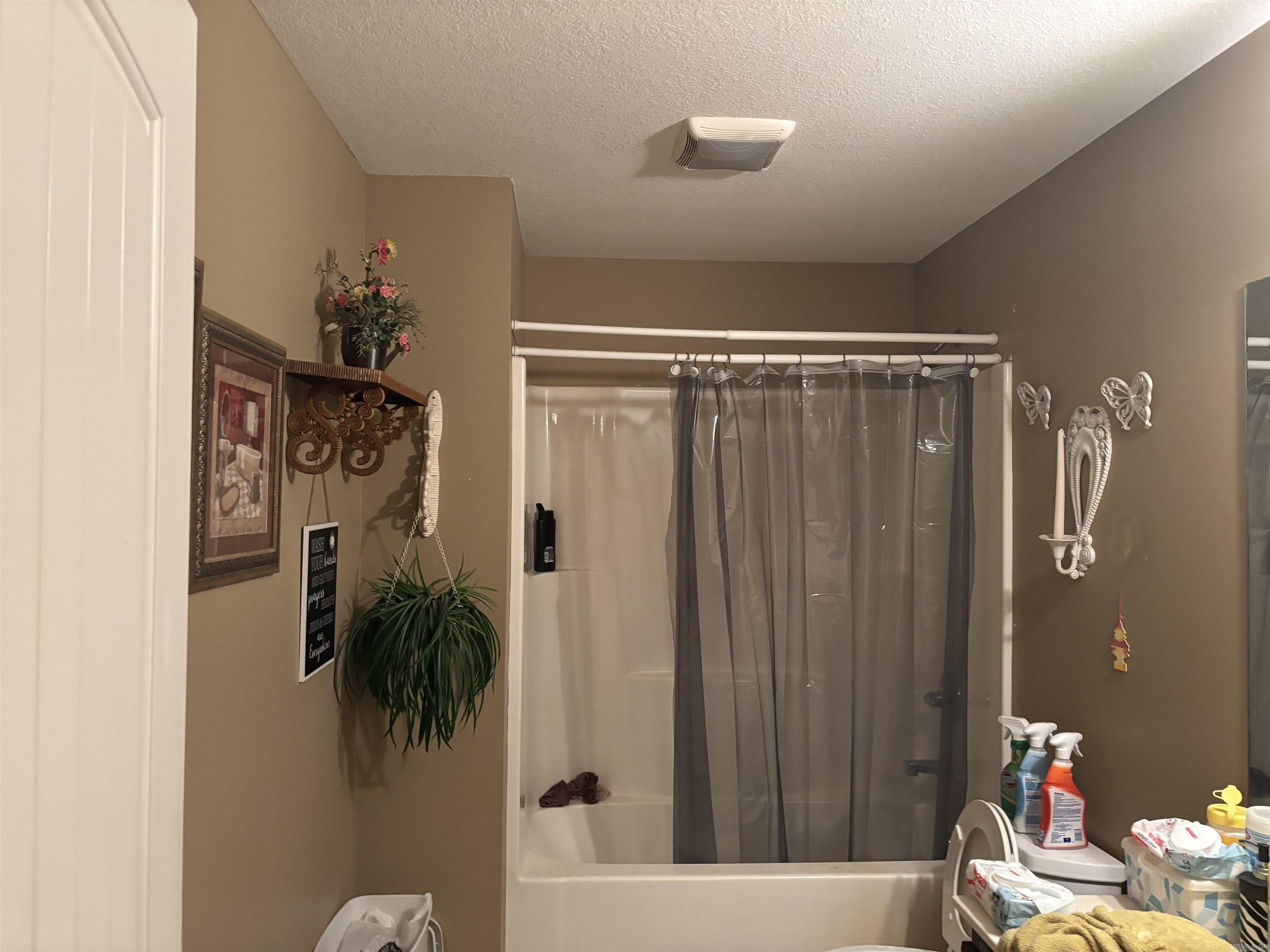 CARRIAGE HILL - Residential