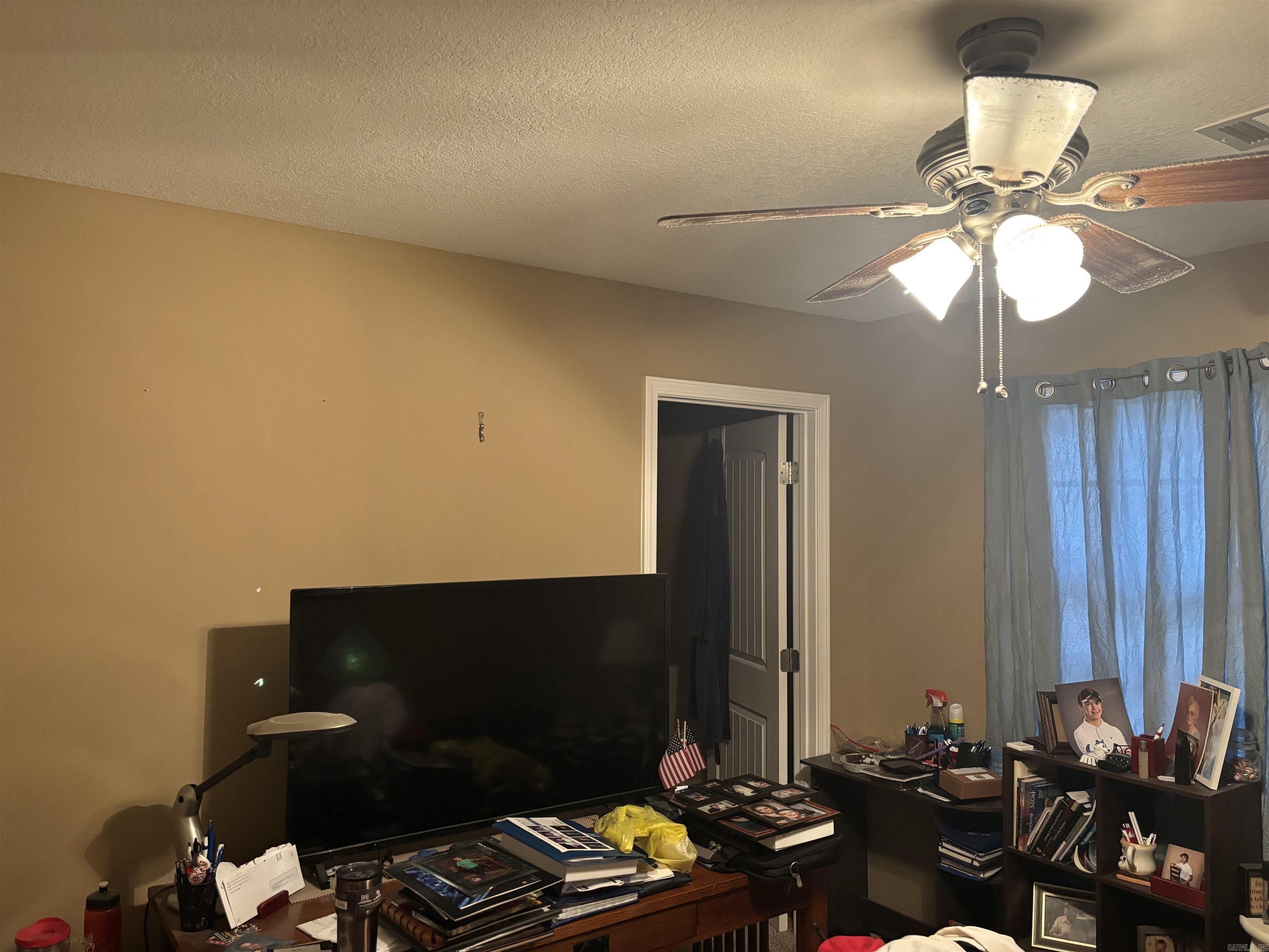 CARRIAGE HILL - Residential