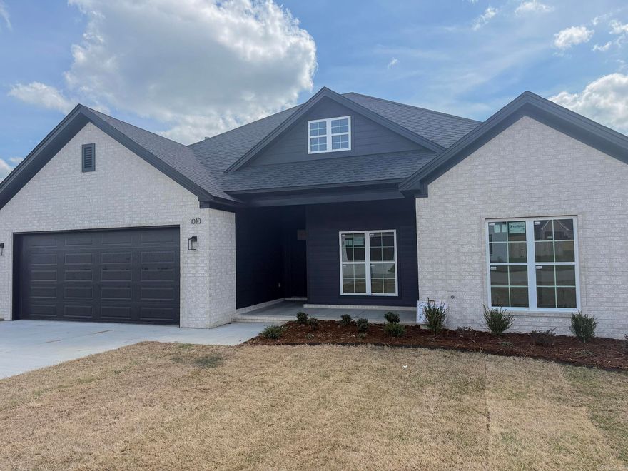 Modern home with luxury finishes throughout! Will be completed by end of March. Energy efficient features, black finishes, LVP and tile flooring throughout. Don't miss this opportunity!