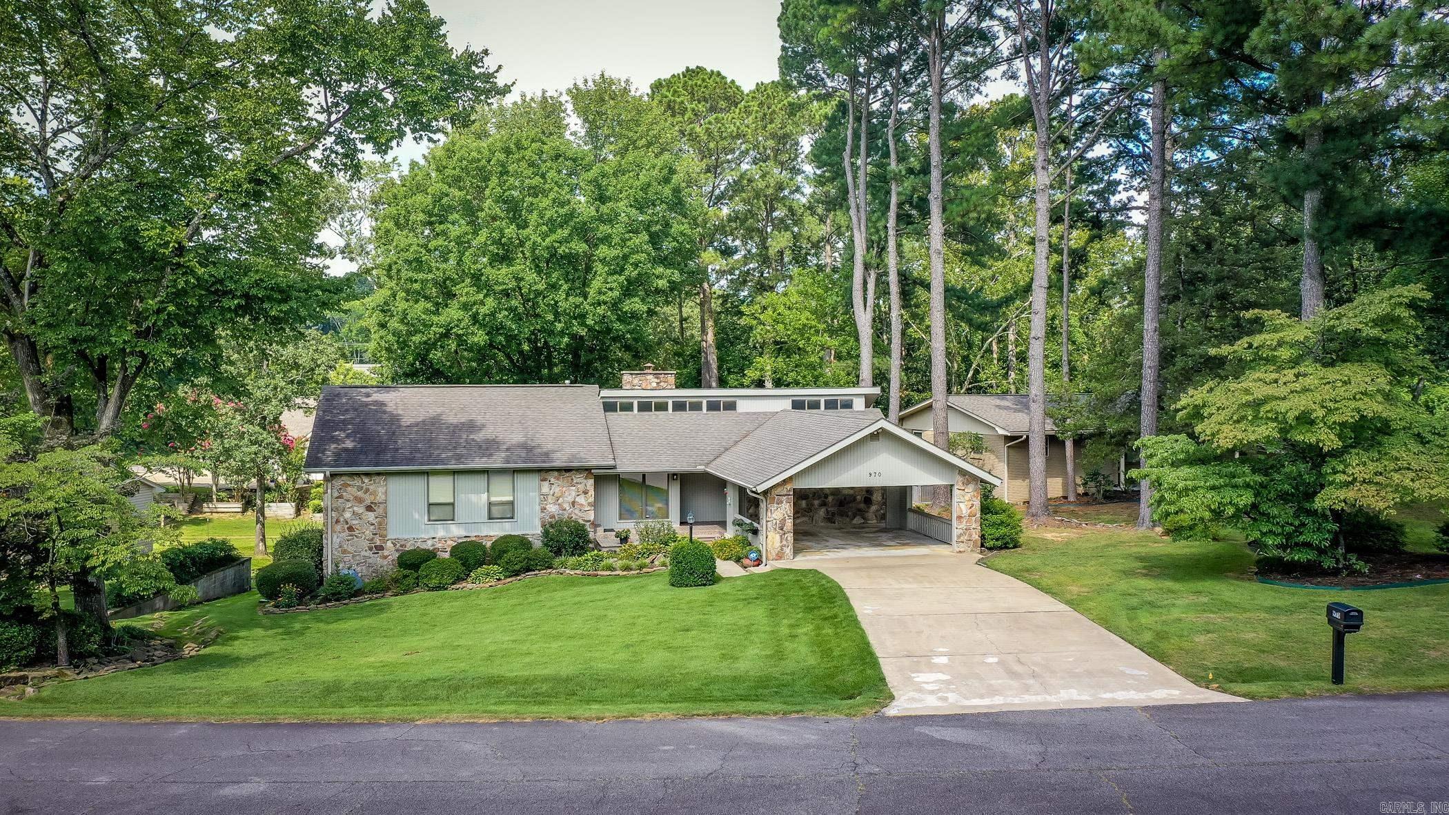 NAPLE HEIGHTS - Residential