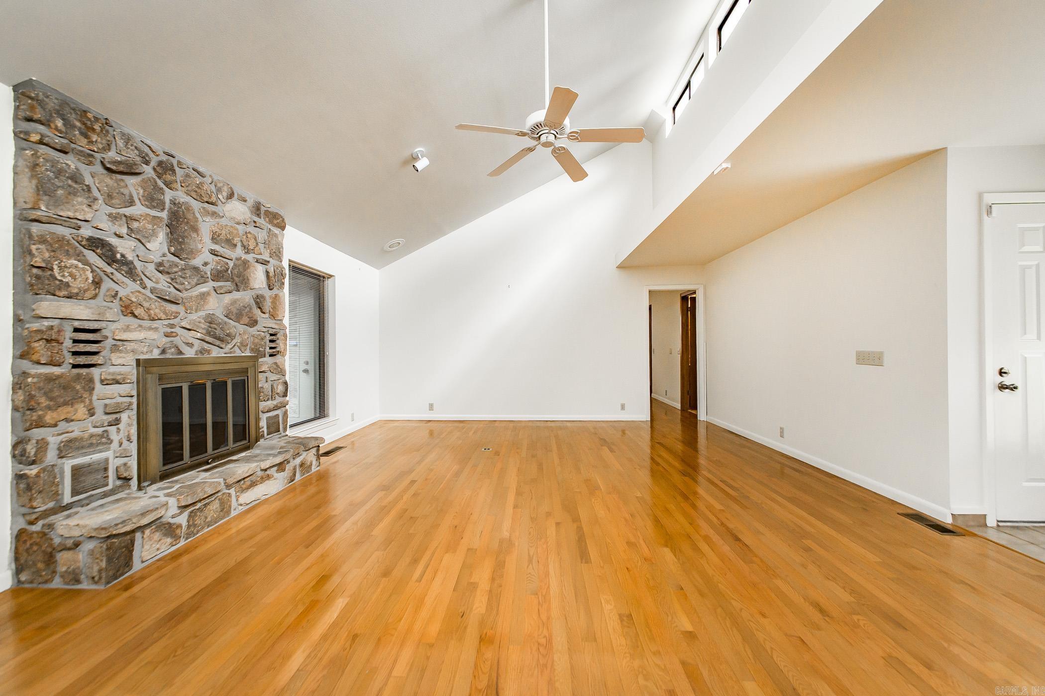 NAPLE HEIGHTS - Residential