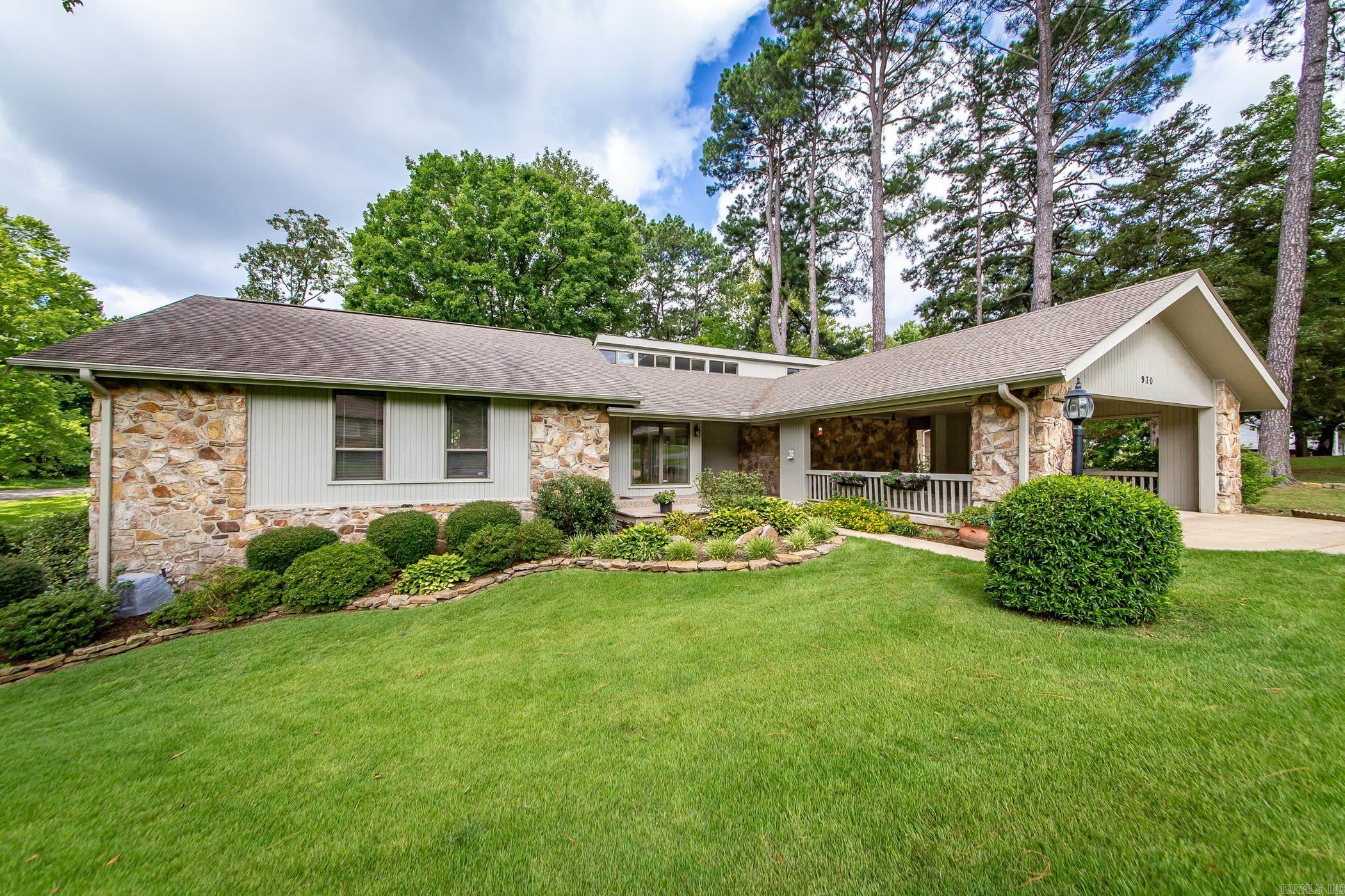 NAPLE HEIGHTS - Residential