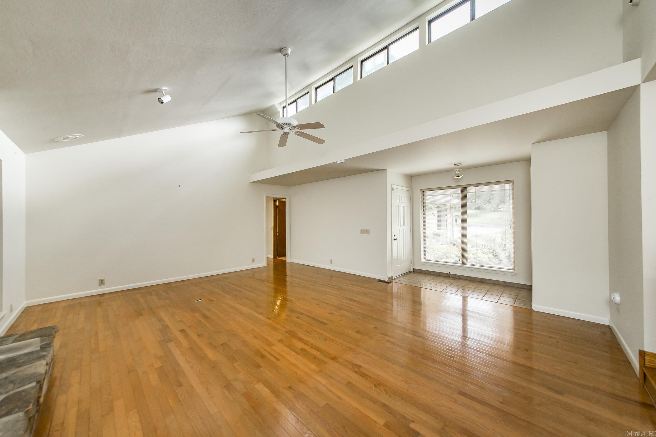 NAPLE HEIGHTS - Residential