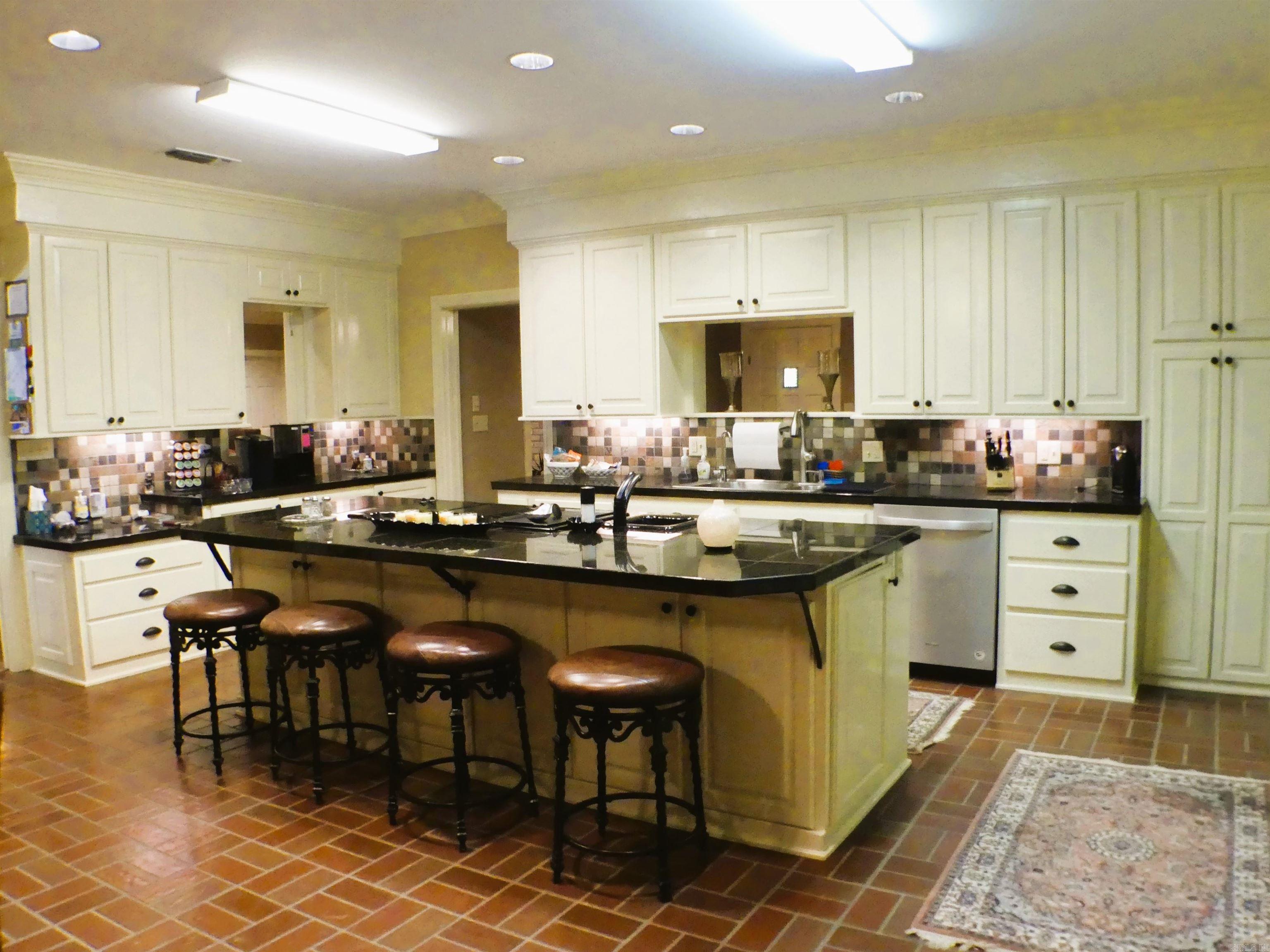 Powers-Thayers - Residential