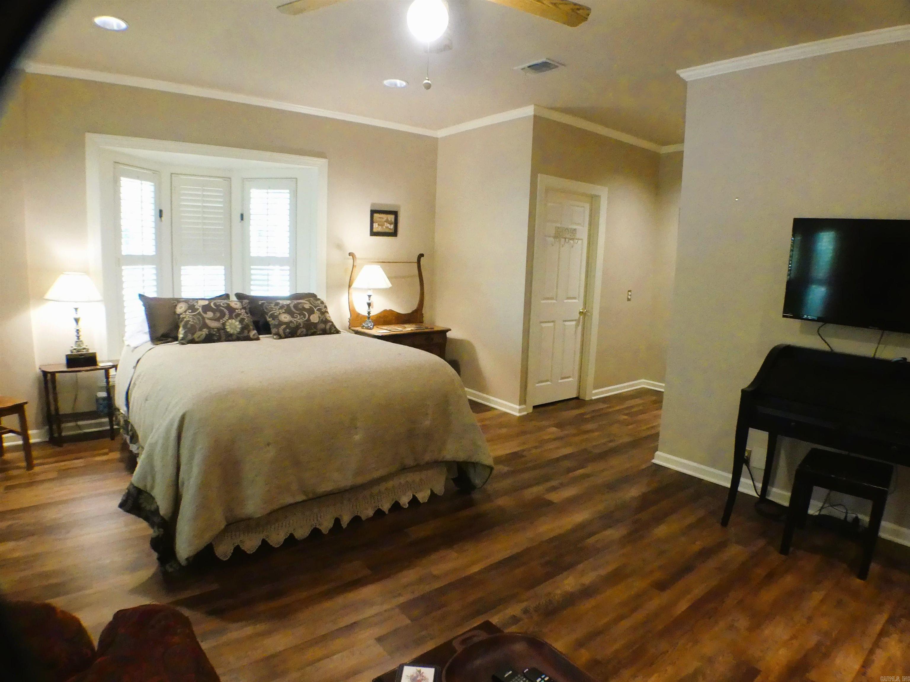 Powers-Thayers - Residential