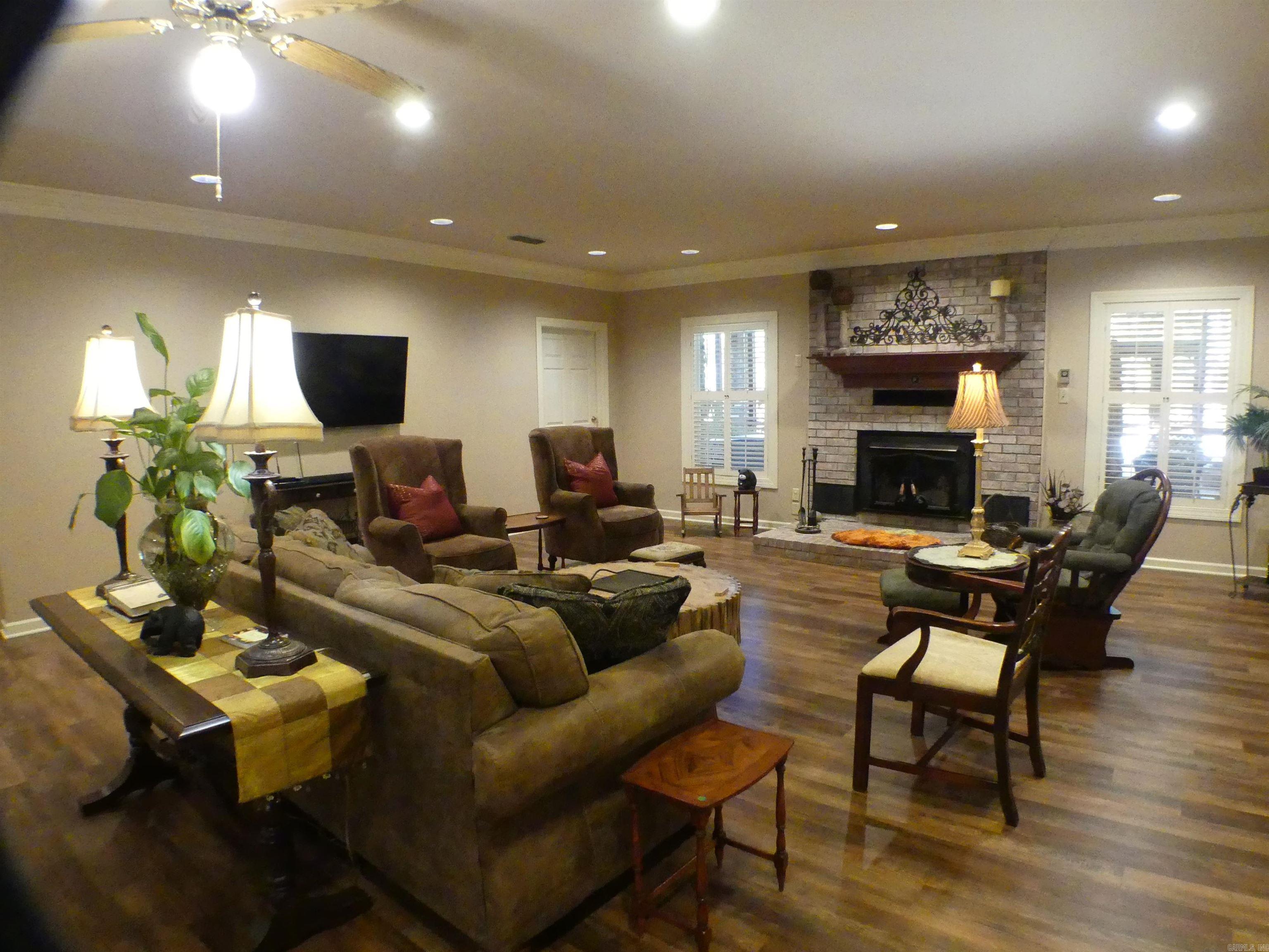 Powers-Thayers - Residential
