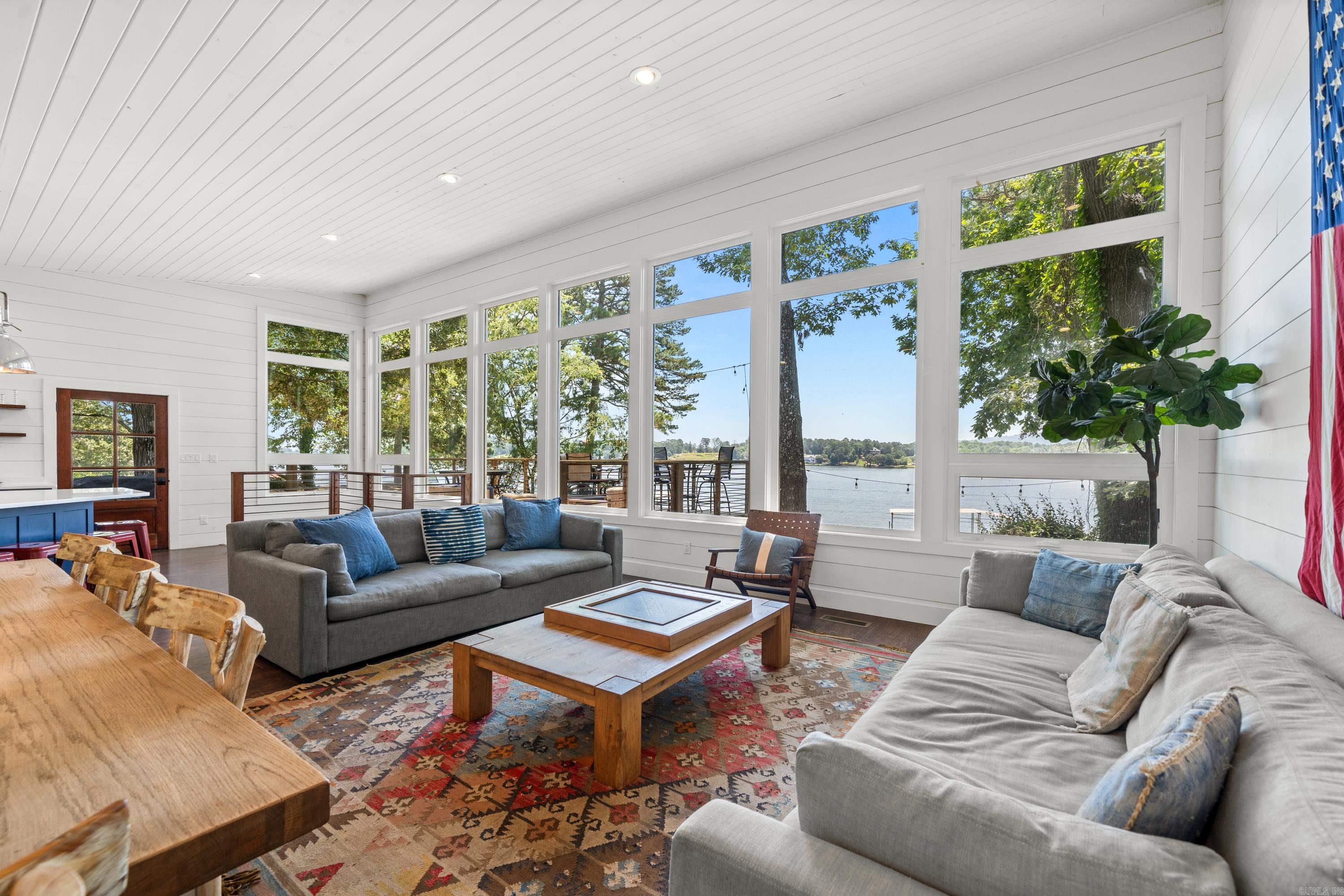 Lake View - Residential