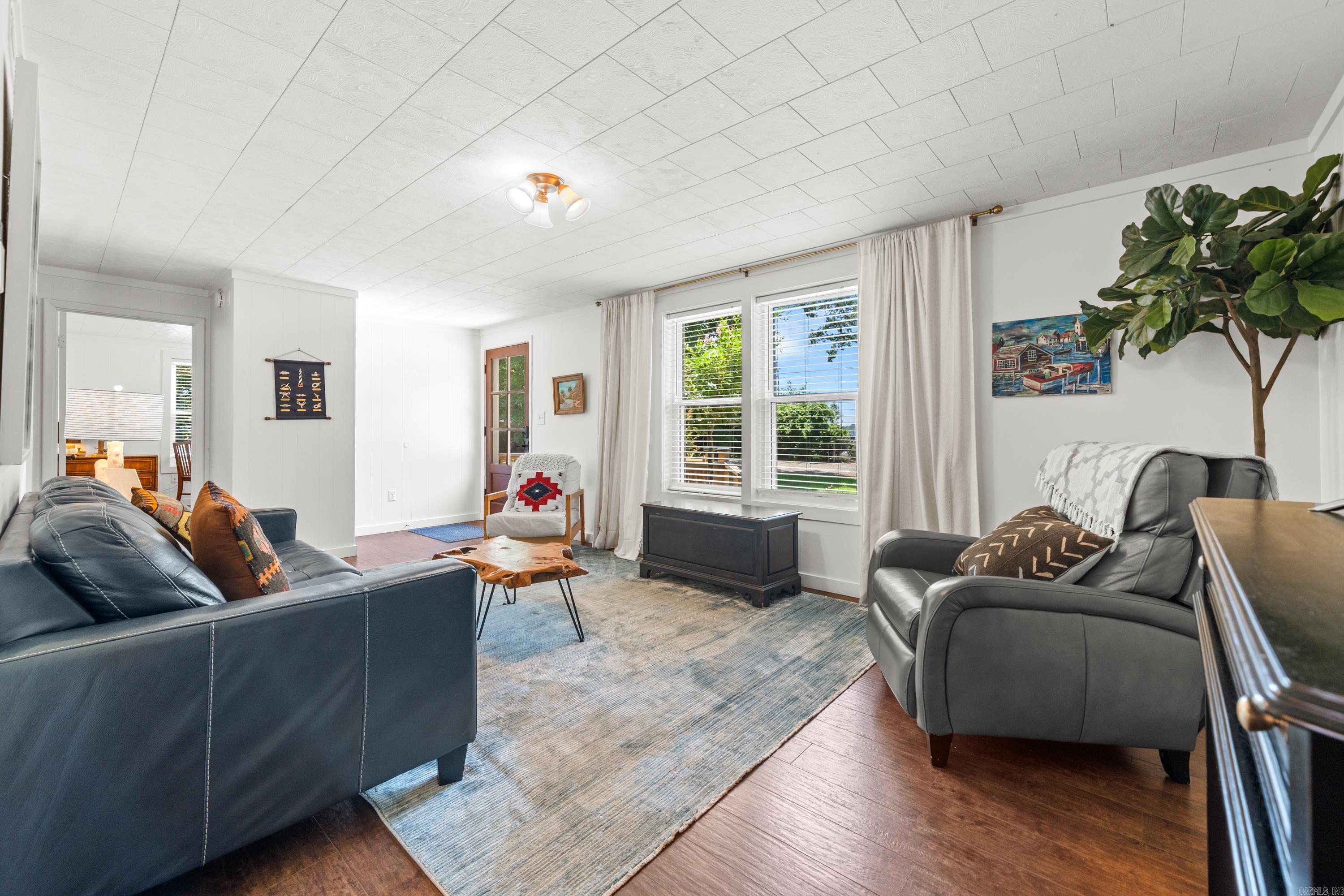 Lake View - Residential