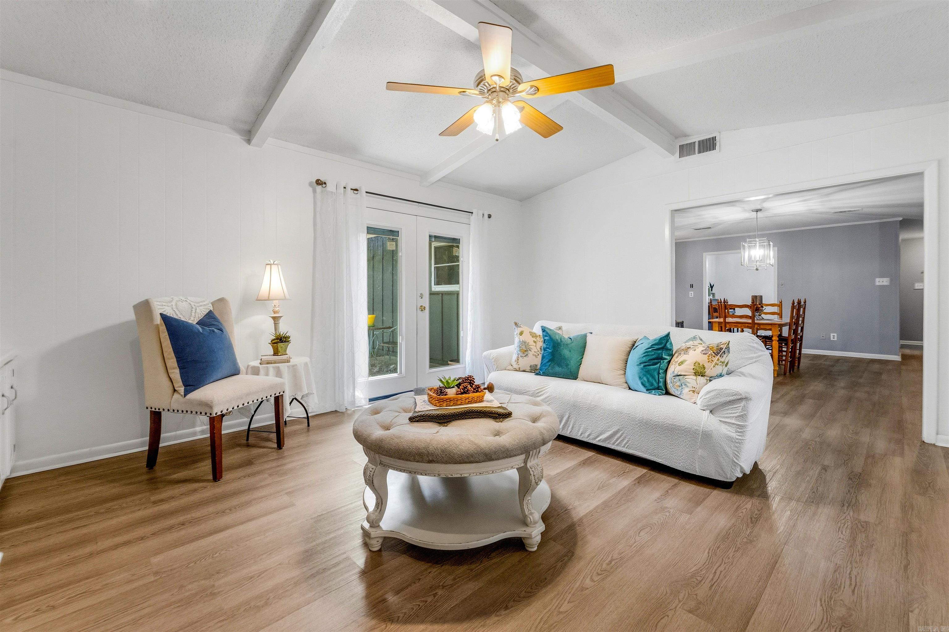 INDIAN HILLS - Residential