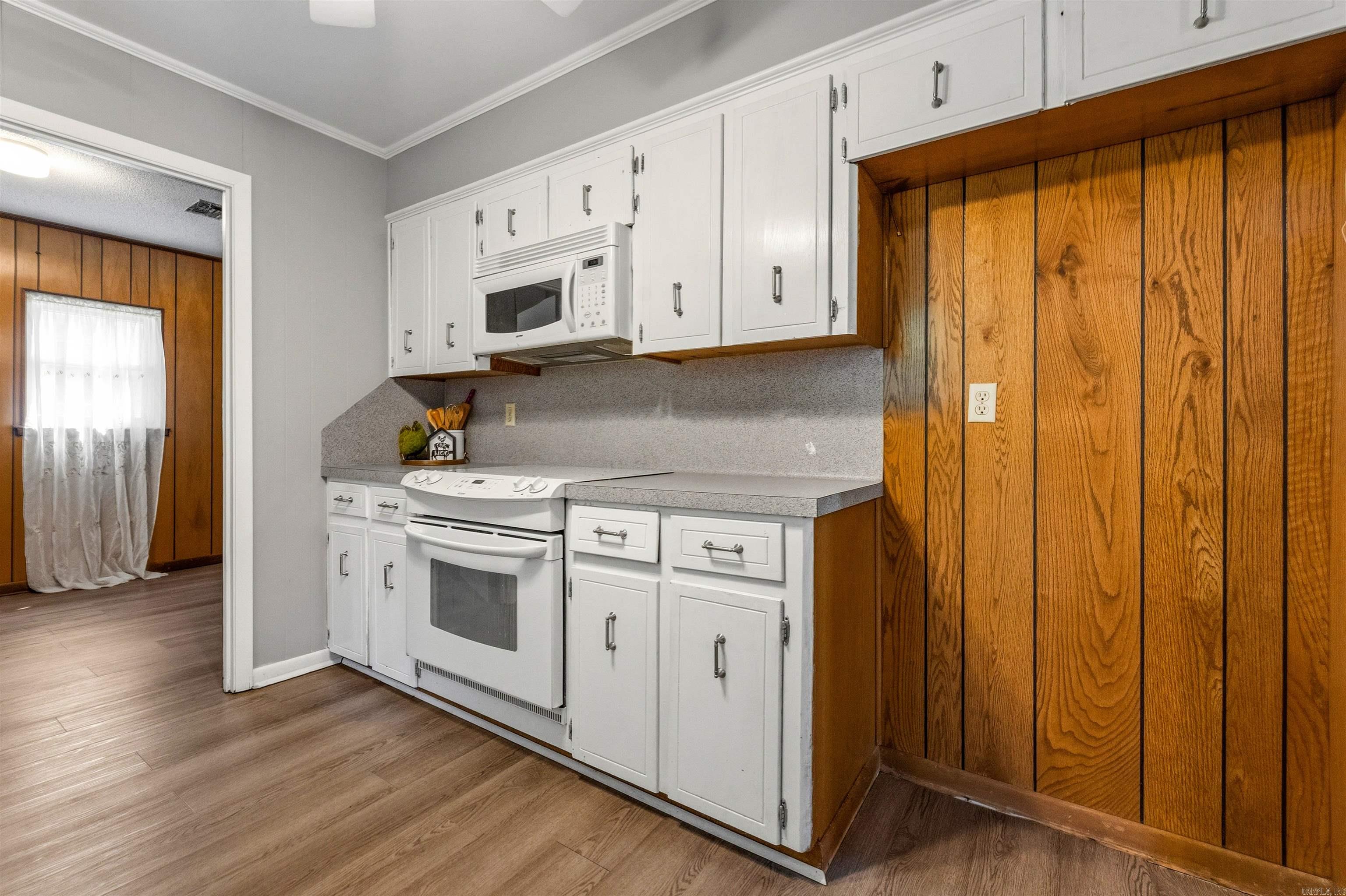 INDIAN HILLS - Residential