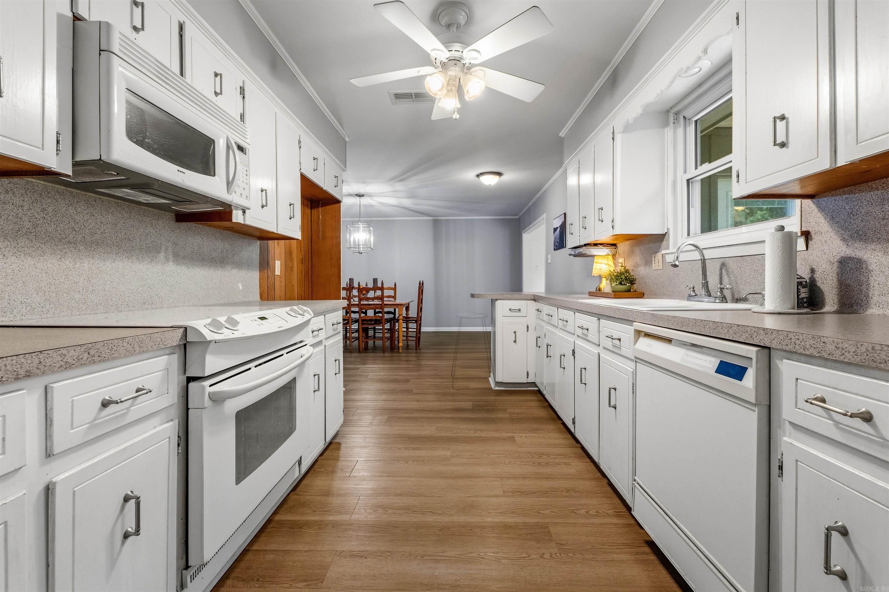 INDIAN HILLS - Residential