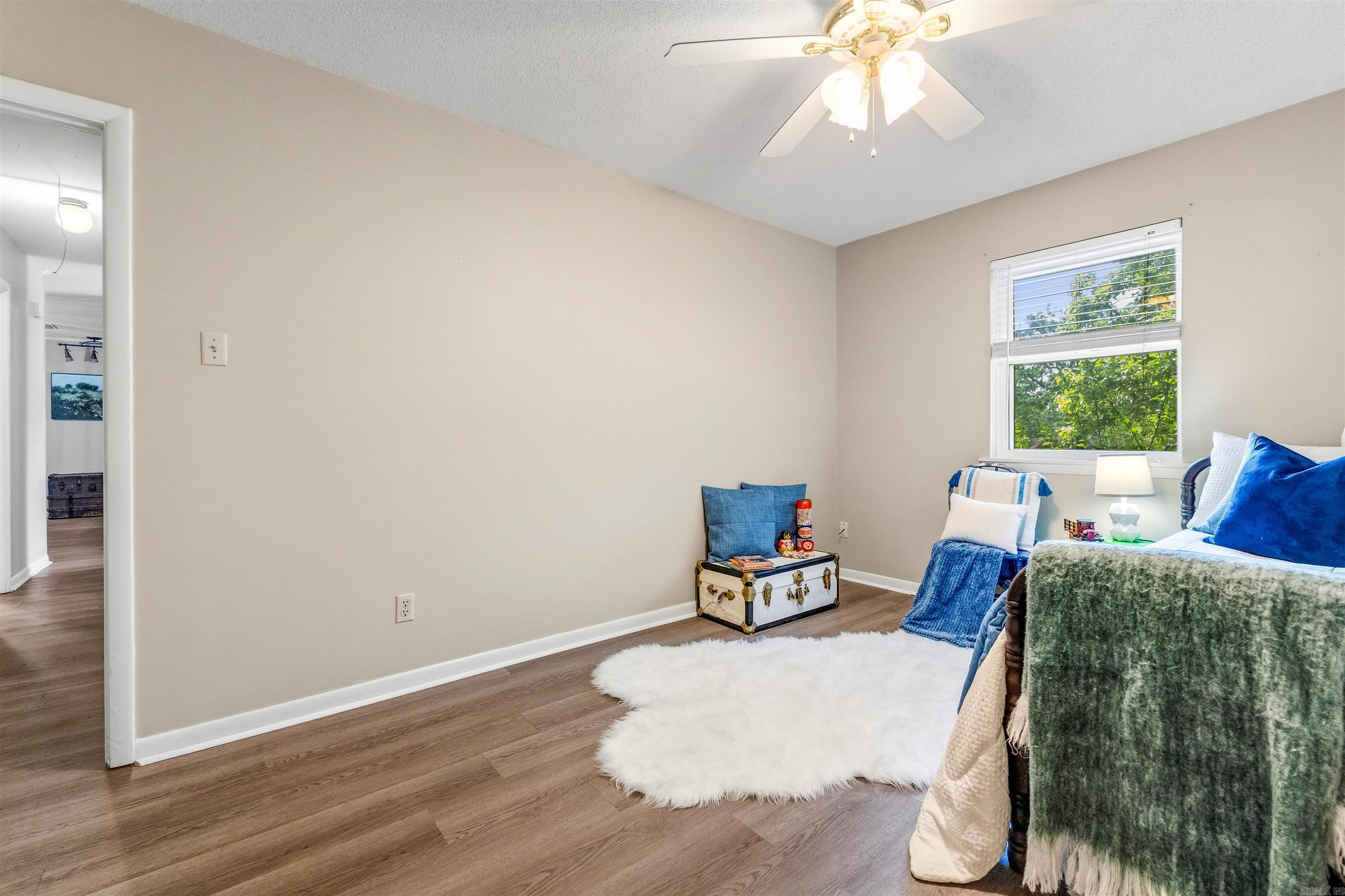 INDIAN HILLS - Residential