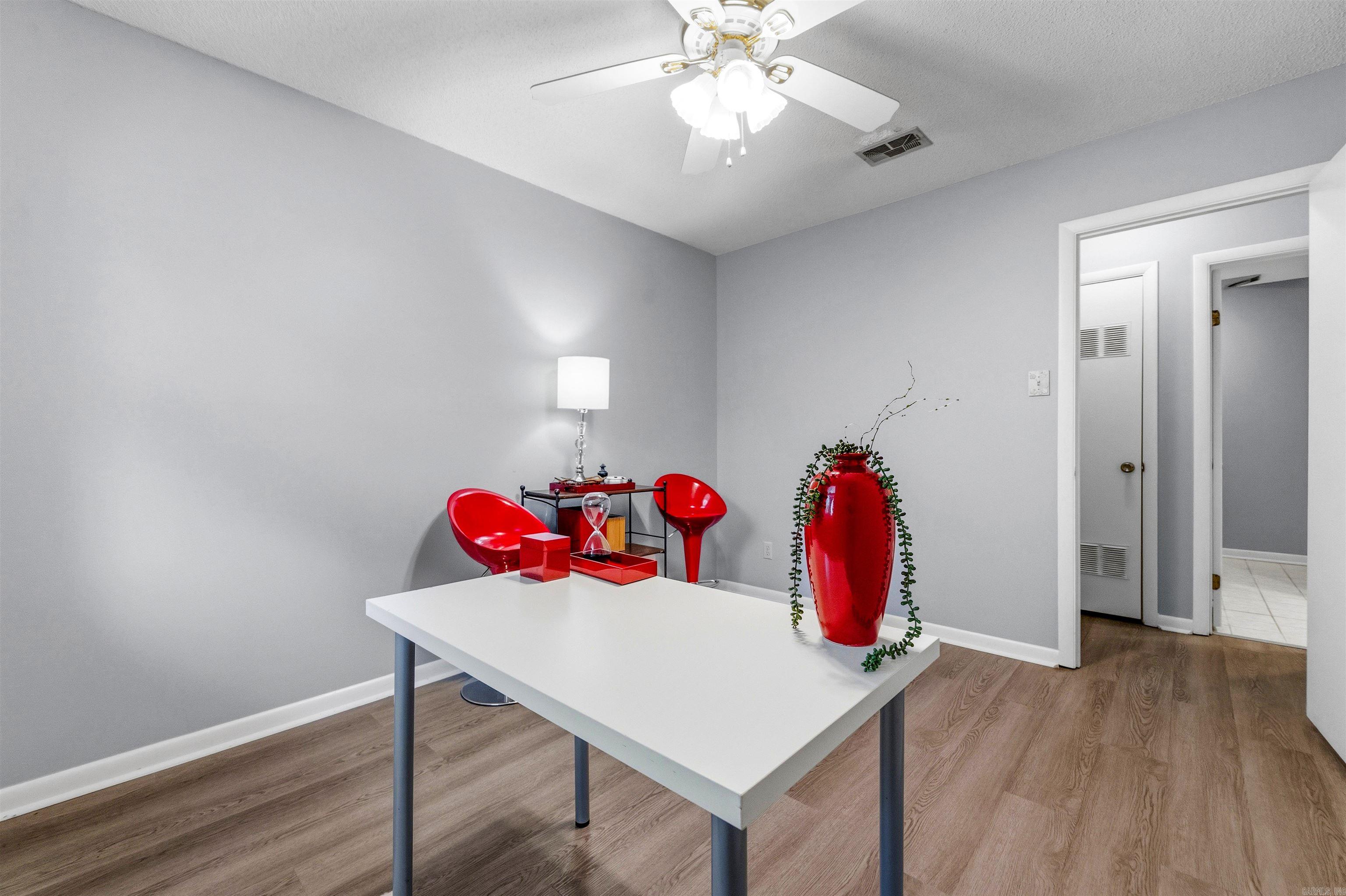 INDIAN HILLS - Residential