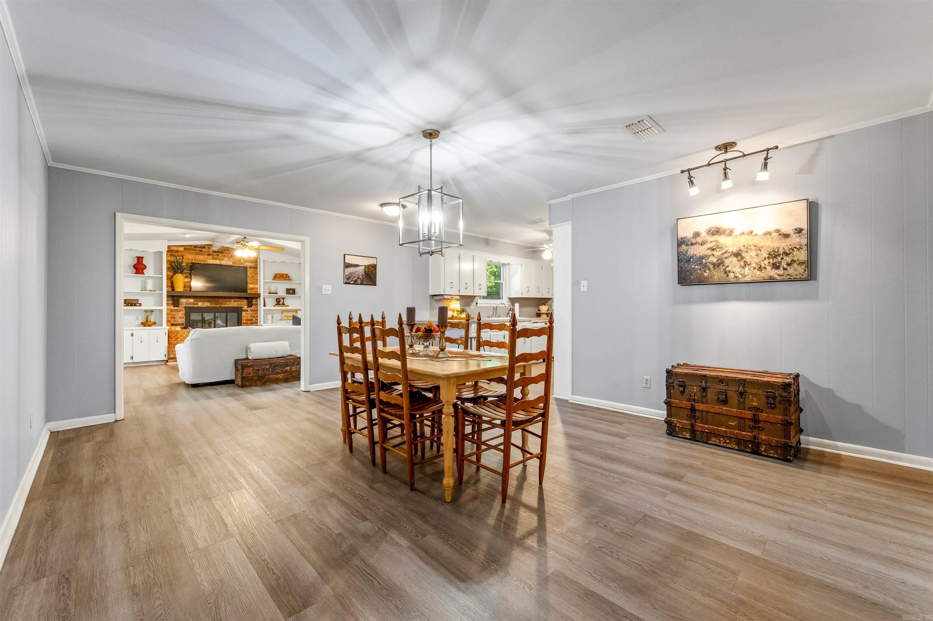 INDIAN HILLS - Residential