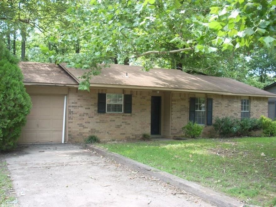 Perfect starter home in the middle of the city with all city conveniences. 3 BR, 1.5 BA home with new carpeting & ceramic tile throughout, new paint throughout, master has own 1/2 bath, eat-in kitchen, 1 car garage with opener, glass doors lead to very large backyard. Sq. Ft. approx. measuring encouraged.