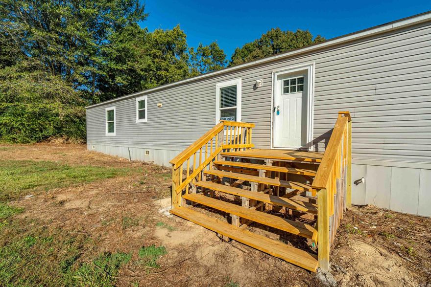 This mobile home offers a comfortable and affordable living option with plenty of potential. Featuring 3 bedrooms and 2 bathrooms, this property is situated on a spacious lot, providing room for outdoor enjoyment, gardening.