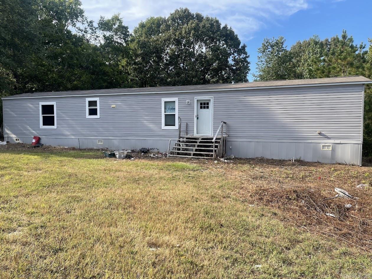 This mobile home offers a comfortable and affordable living option with plenty of potential. Featuring 3 bedrooms and 2 bathrooms, this property is situated on a spacious lot, providing room for outdoor enjoyment, gardening.