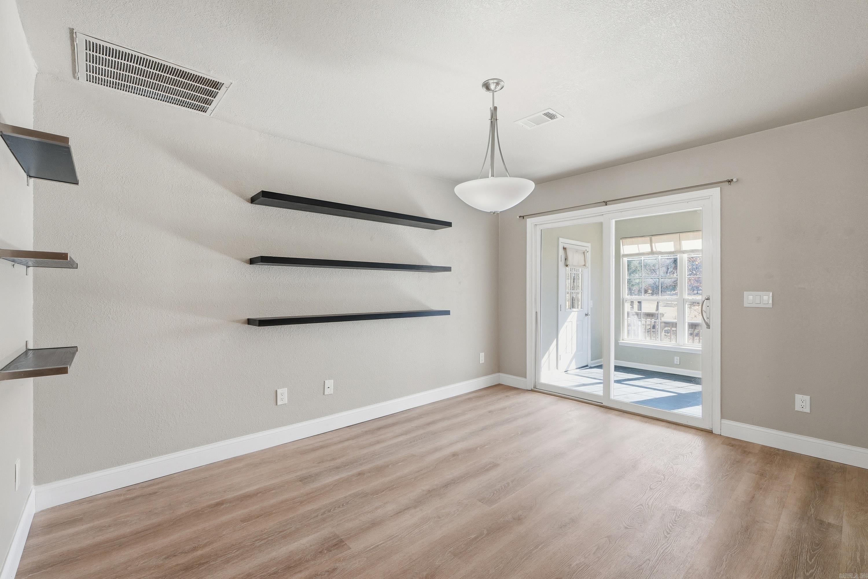 Pintuerero - Residential