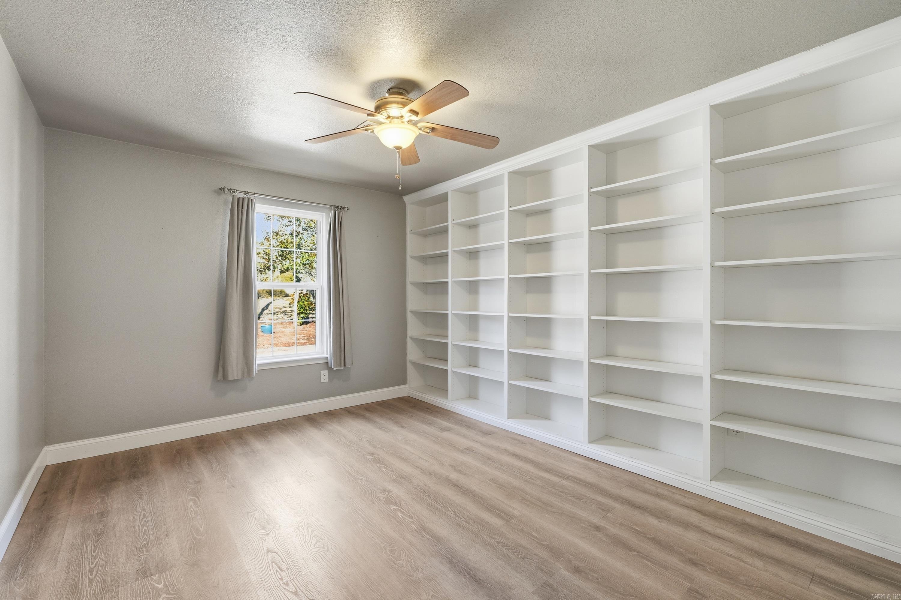 Pintuerero - Residential