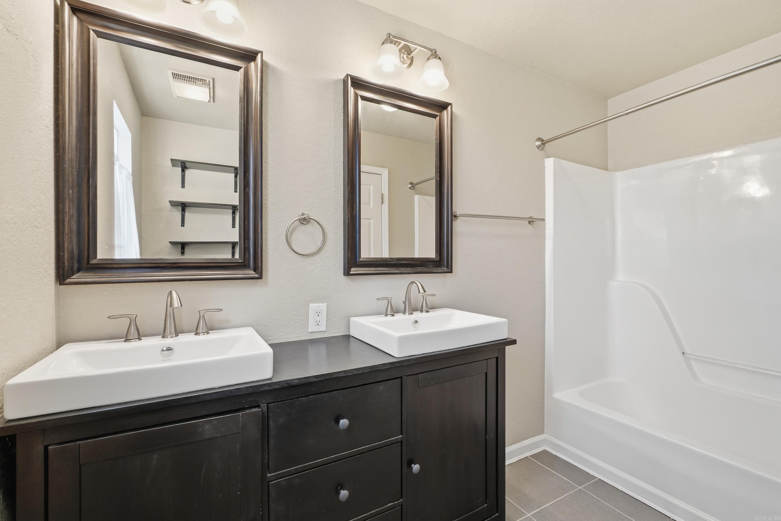 Pintuerero - Residential